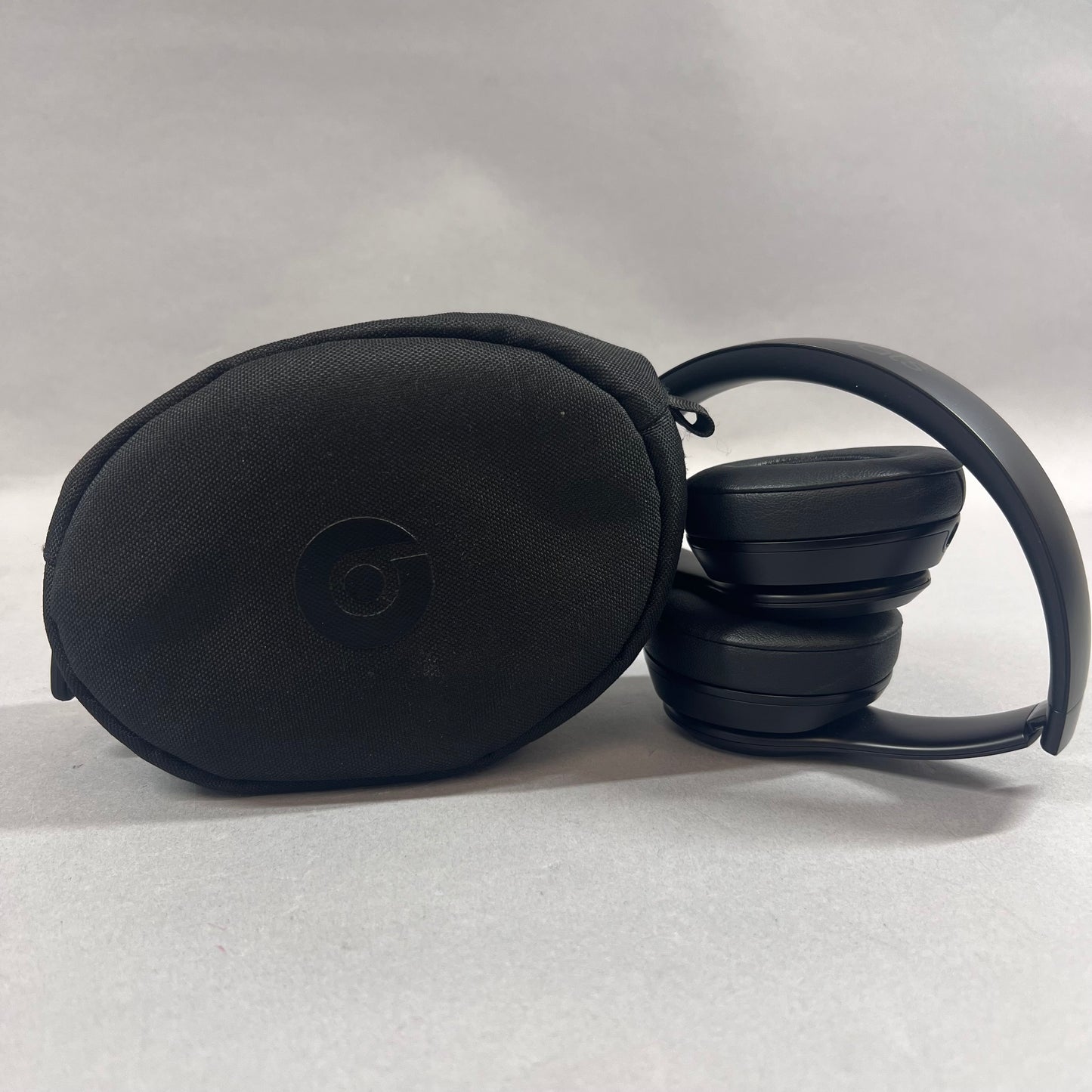 Beats Solo3 Wireless On-Ear Bluetooth Headphones Black A1796