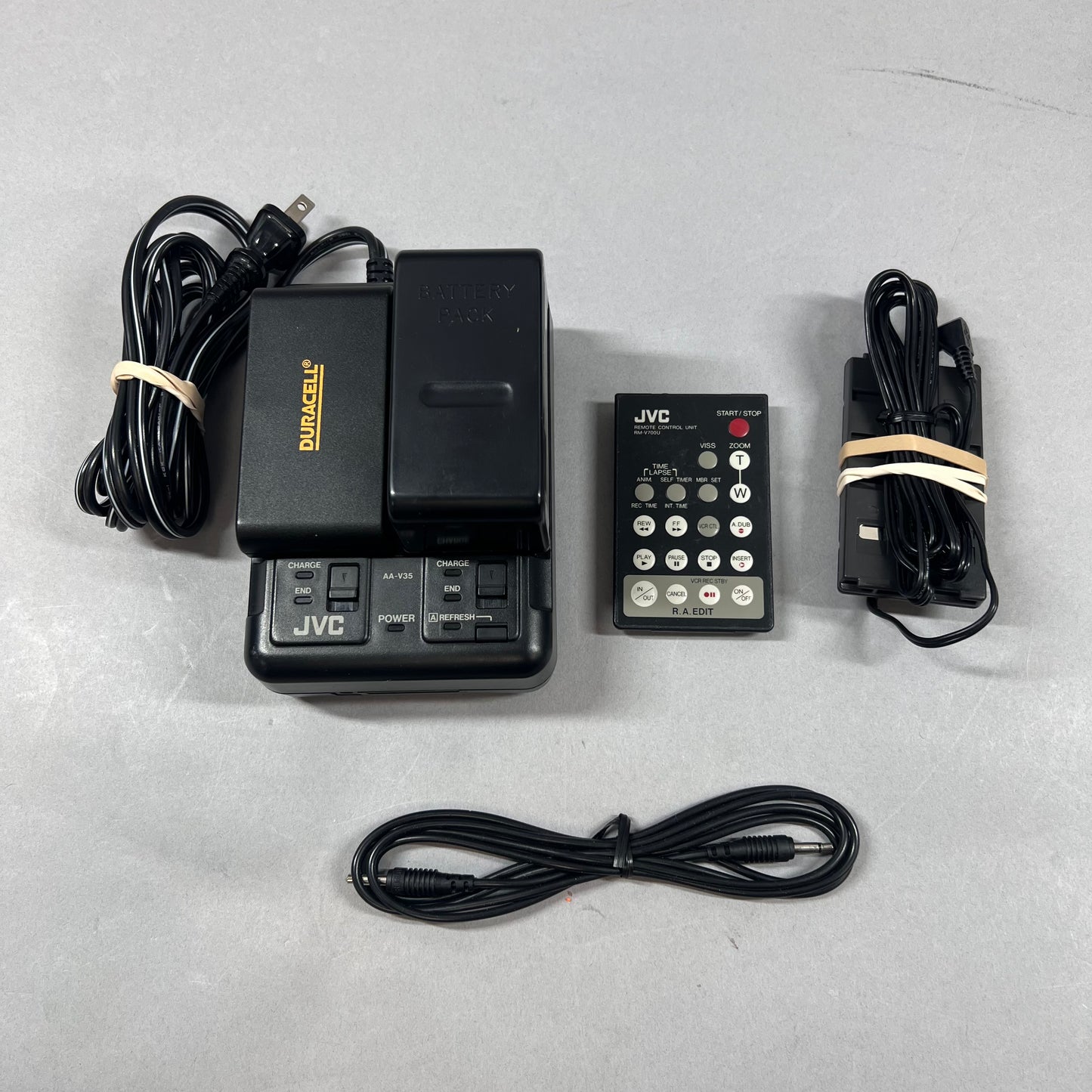 JVC GR-AX70U Compact VHS Video Camcorder GR-AX70U