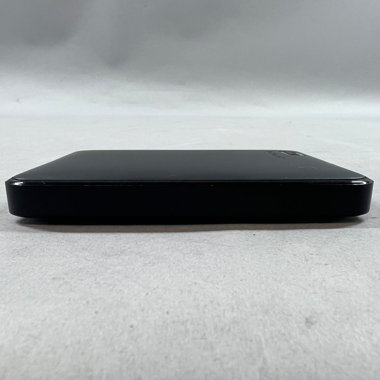 WD Elements Portable 4319B 2TB Micro USB-B to USB-A SSD