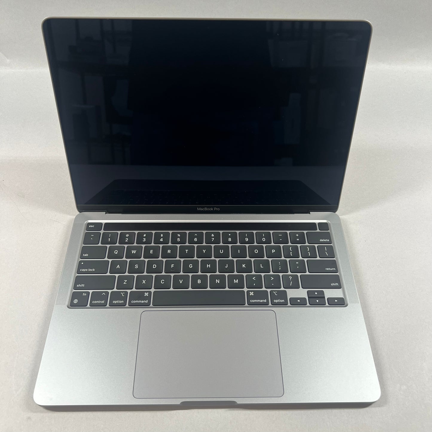 2020 Apple MacBook Pro 13.3" M1 3.2GHz 8GB RAM 256GB SSD Space Gray