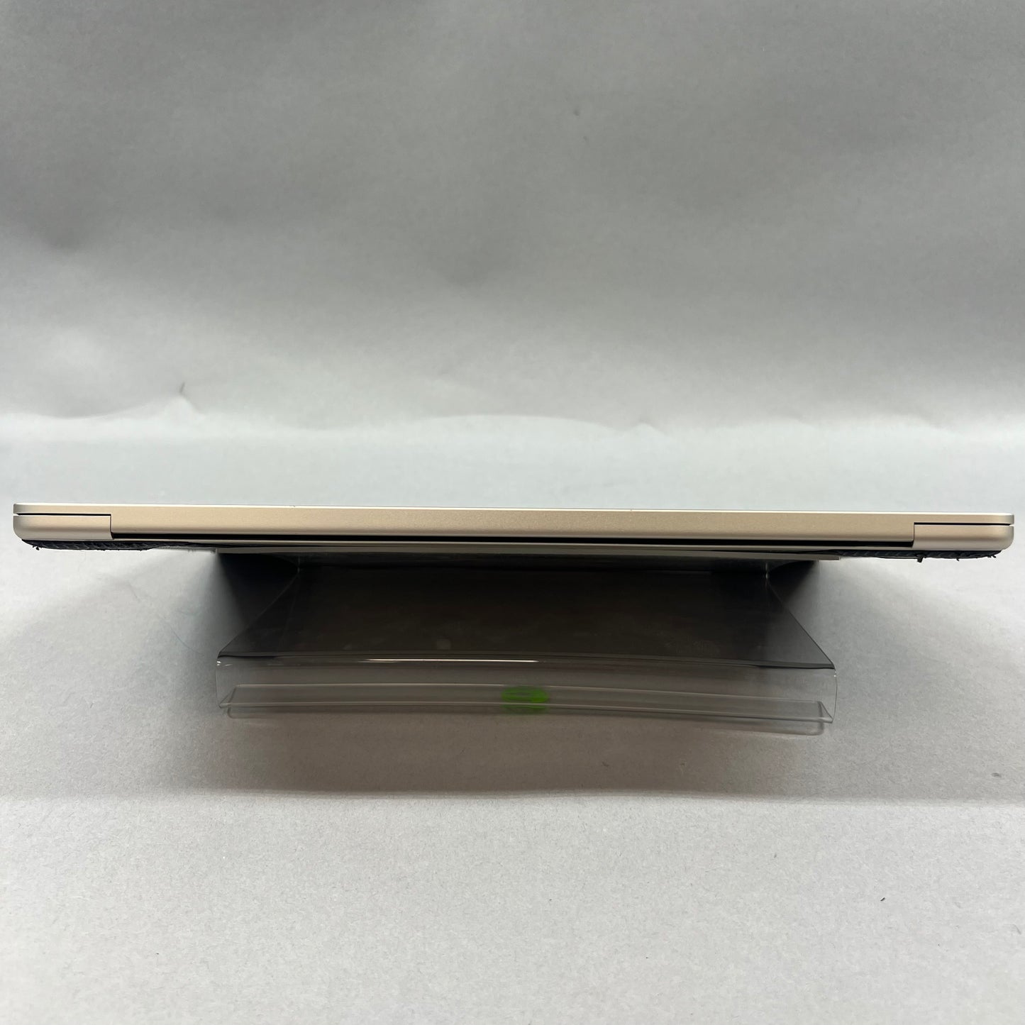 2022 Apple MacBook Air 13.6" M2 8C GPU 3.5GHz 8GB RAM 500GB SSD A2681