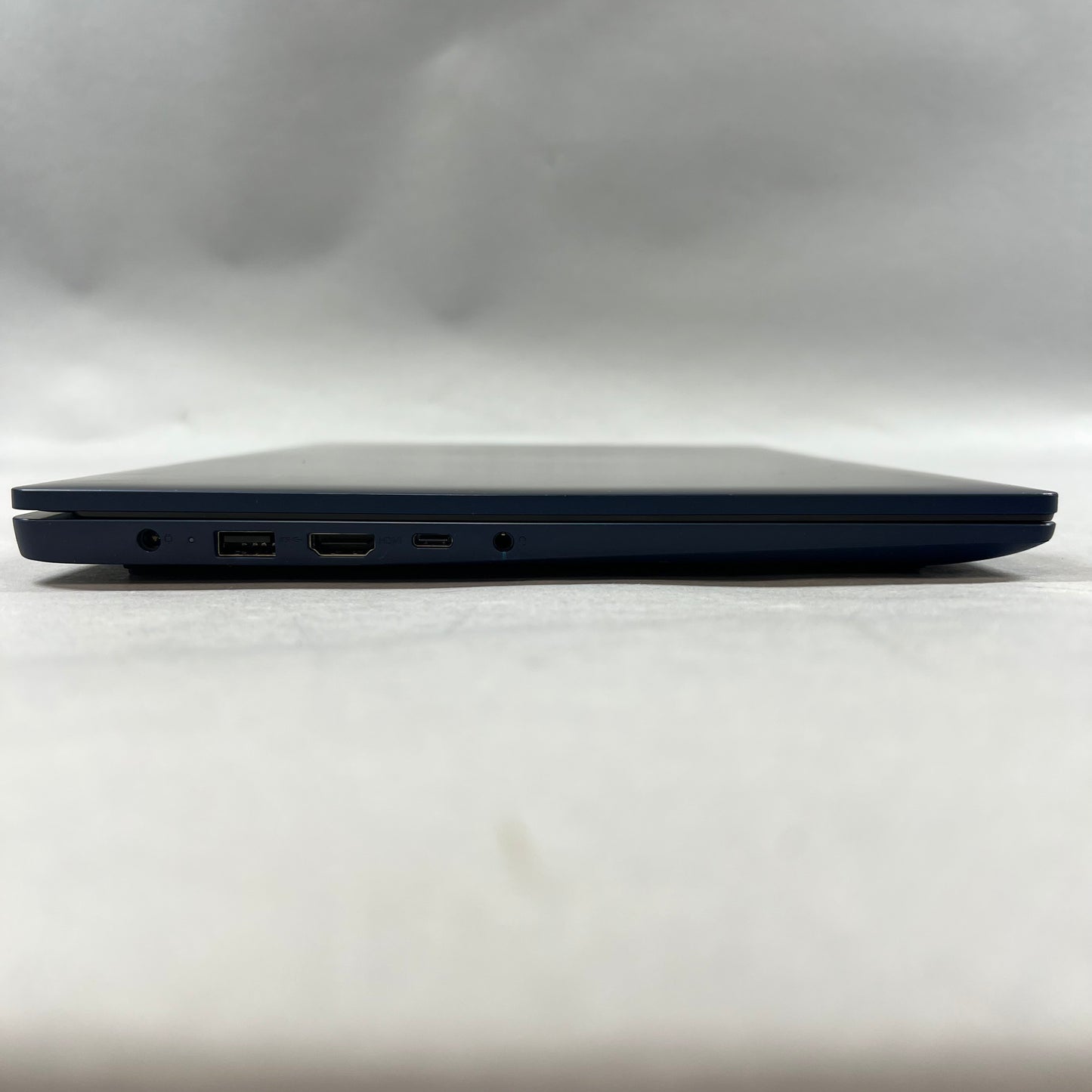 Lenovo IdeaPad i3-N305 1.8GHz 8GB RAM 256GB SSD