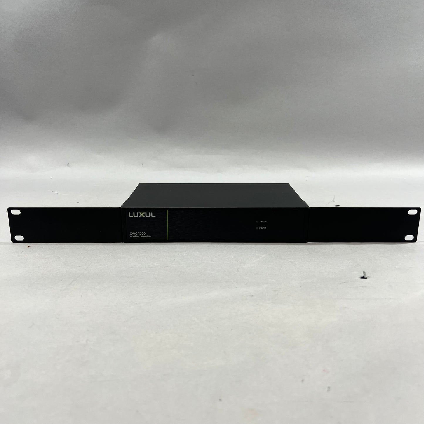 Luxul XWC-1000 Manages Luxul Access Points
