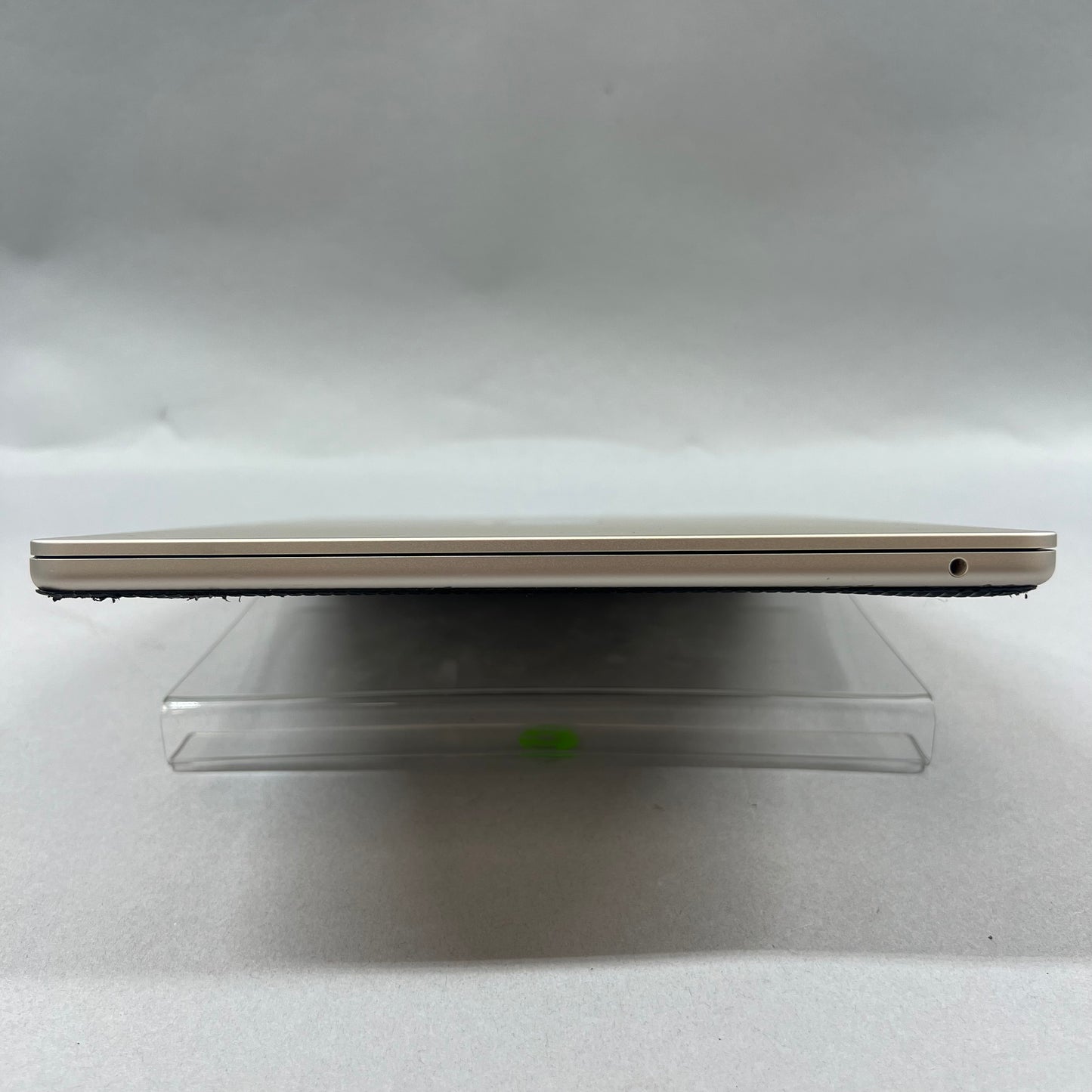2022 Apple MacBook Air 13.6" M2 8C GPU 3.5GHz 8GB RAM 500GB SSD A2681