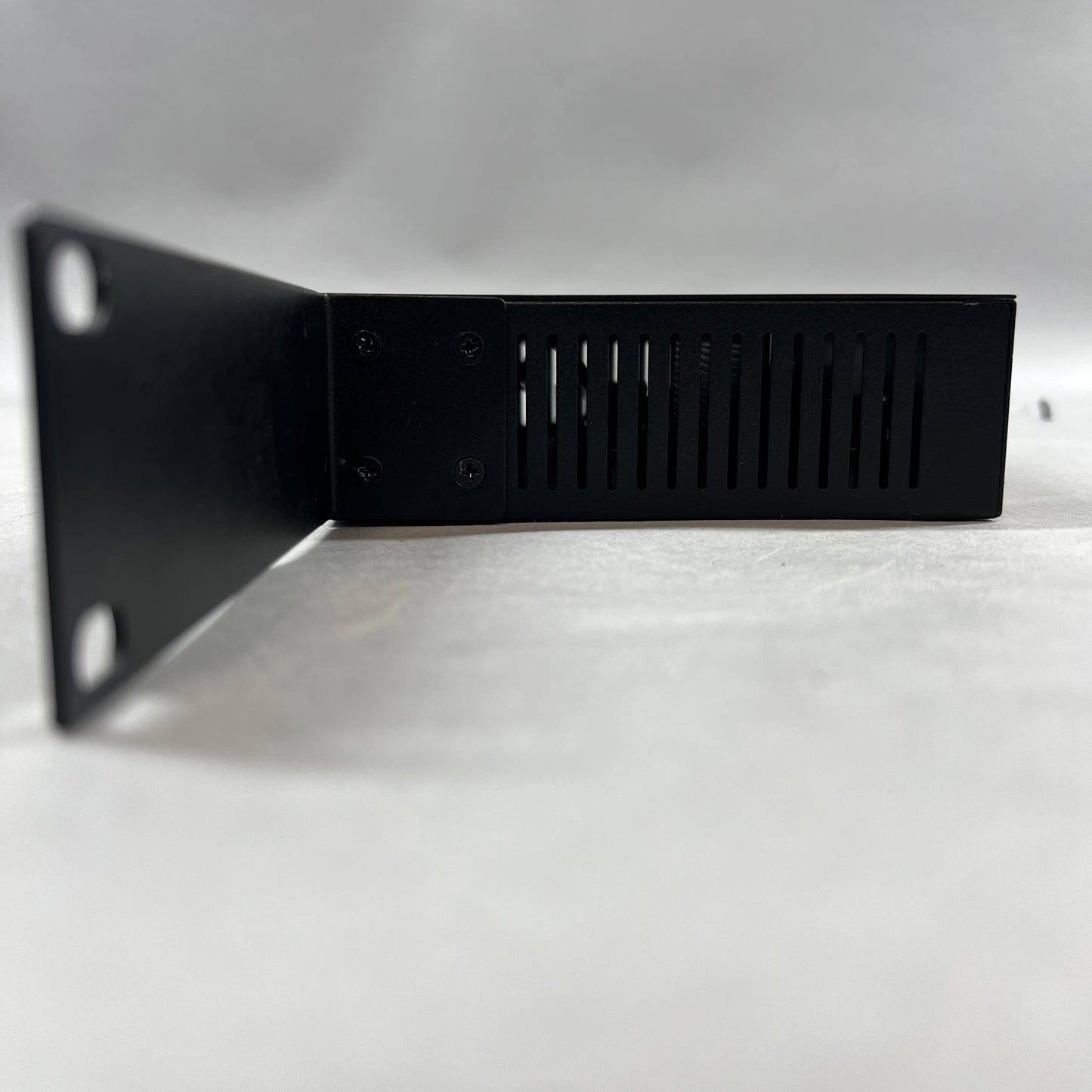Luxul XWC-1000 Manages Luxul Access Points