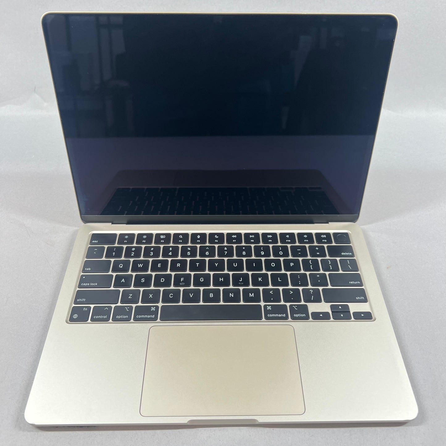 2022 Apple MacBook Air 13.6" M2 8C GPU 3.5GHz 8GB RAM 500GB SSD A2681