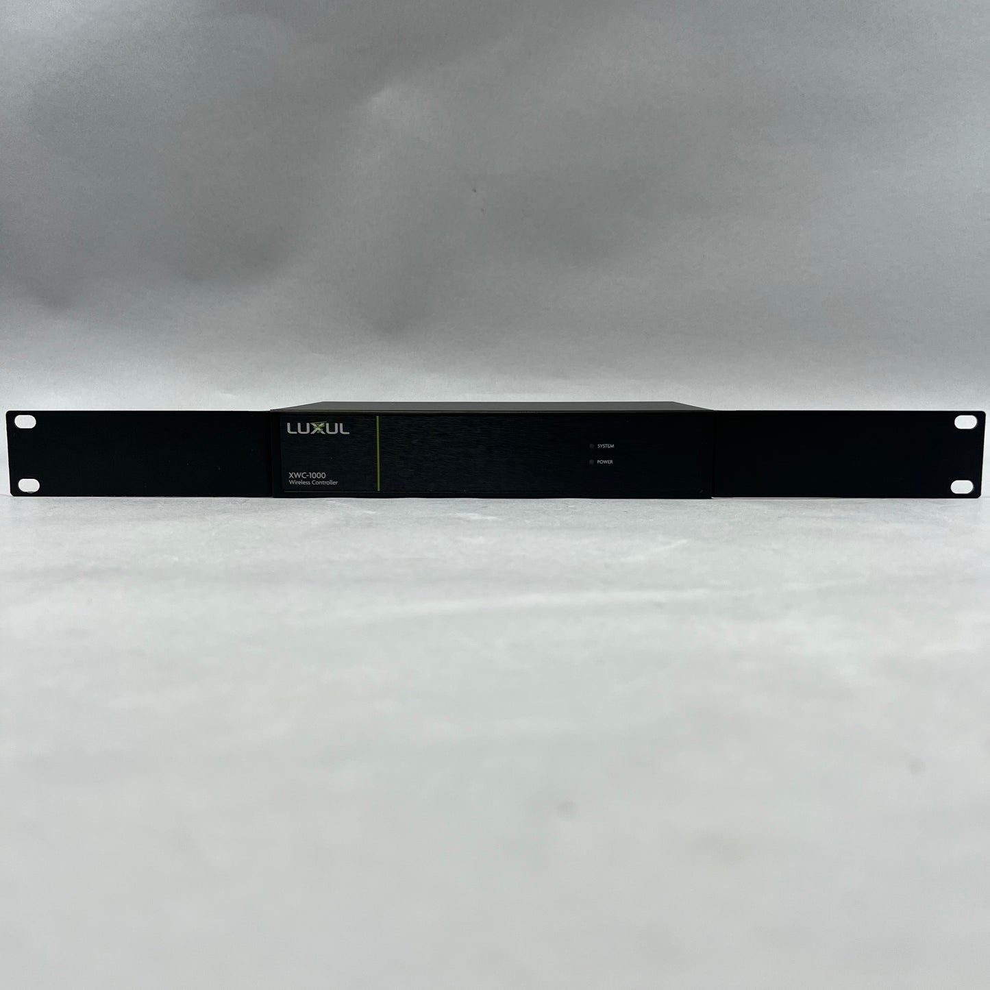 Luxul XWC-1000 Manages Luxul Access Points