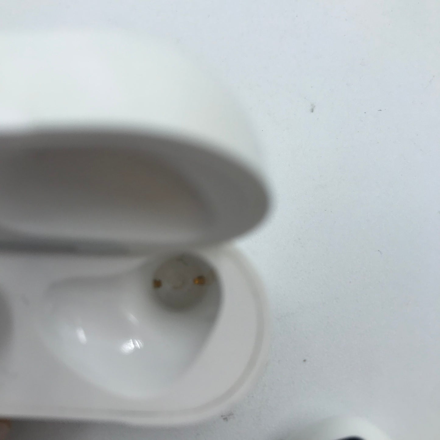 Apple AirPods 3rd Gen with Charging Case A2564 A2565 A2897 A2897