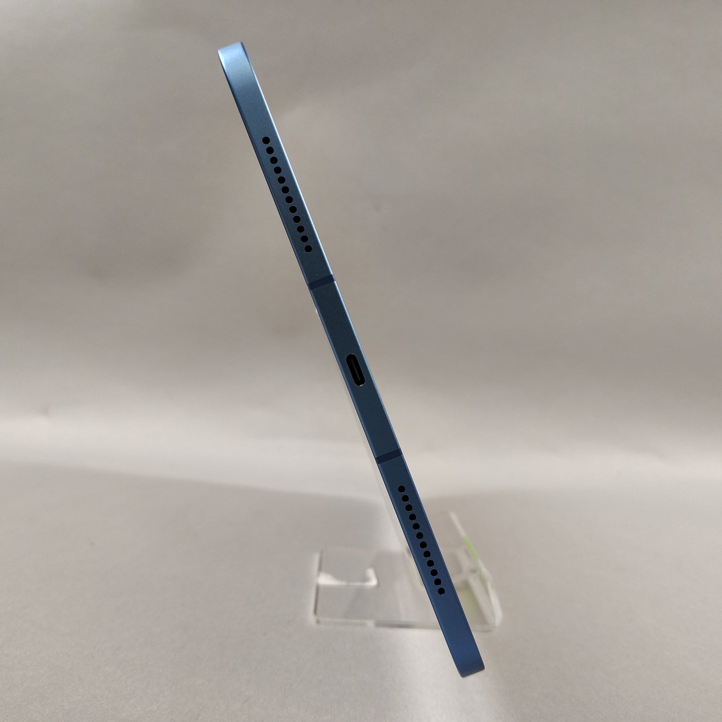 WiFi Only Apple iPad 10th Gen 64GB Blue MQ6K3LL/A