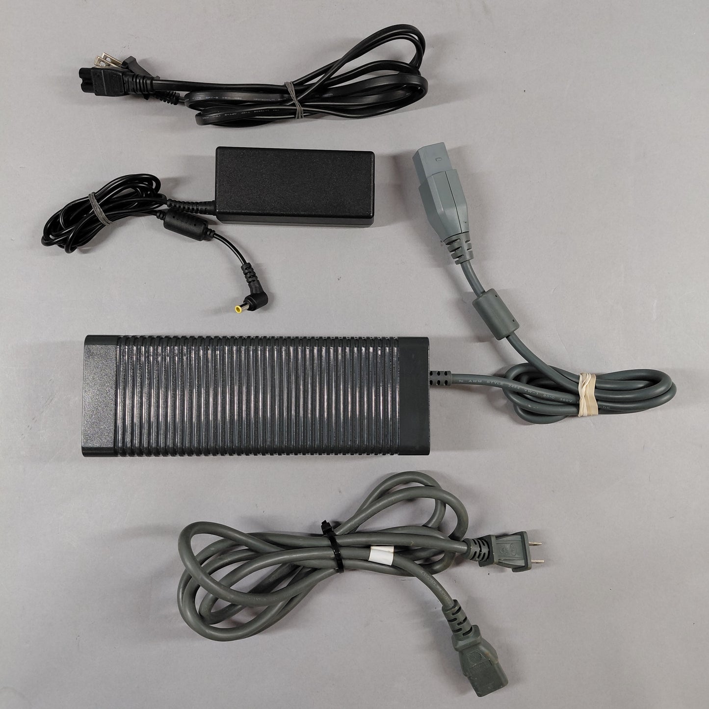 Microsoft Xbox 360 120GB Black 1439 W/Xbox 360 HD DVD Player