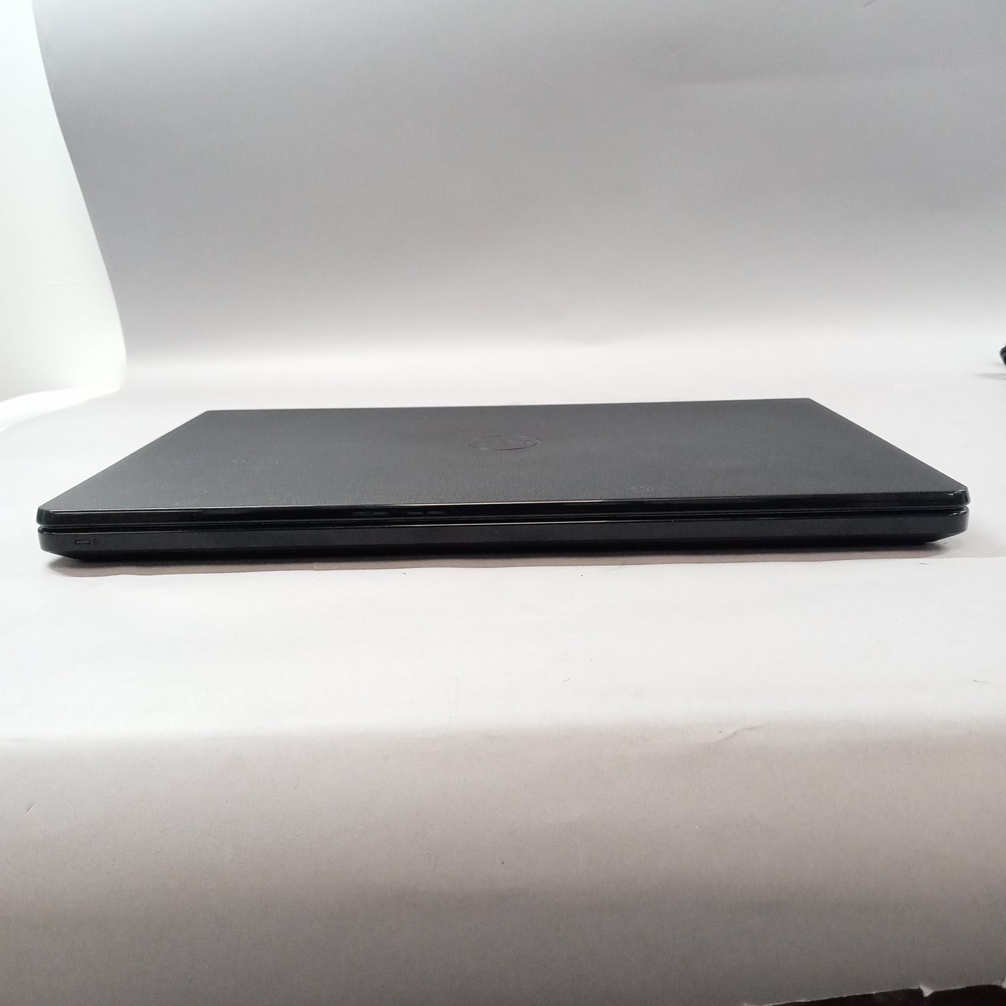 Dell Inspiron 15-5552 15.6" pentium n3700 1.8GHz 4GB RAM 500GB SSD