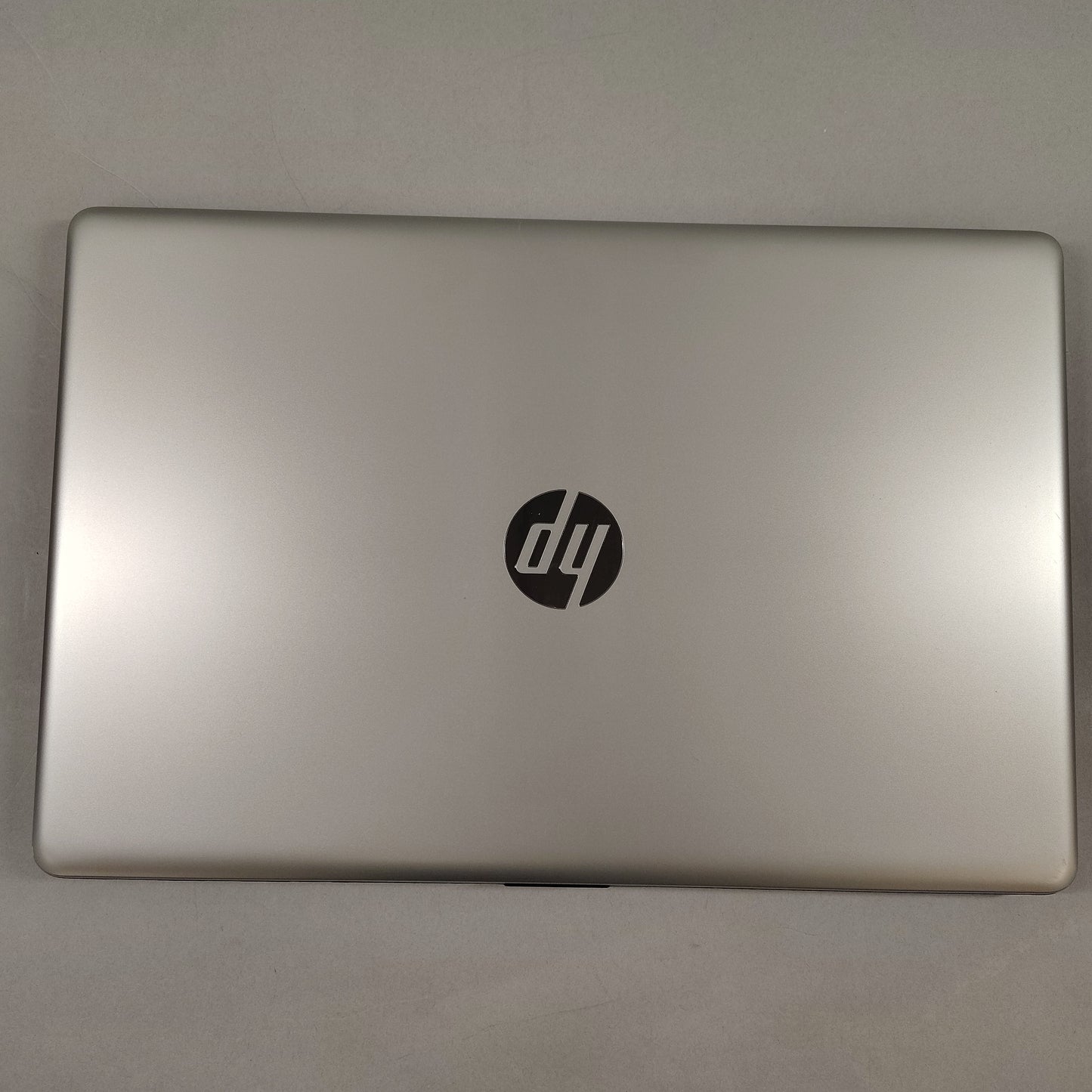 HP Laptop 17-BY0071CL 15.6" i3-1115G4 3.0GHz 4GB RAM 250GB SSD