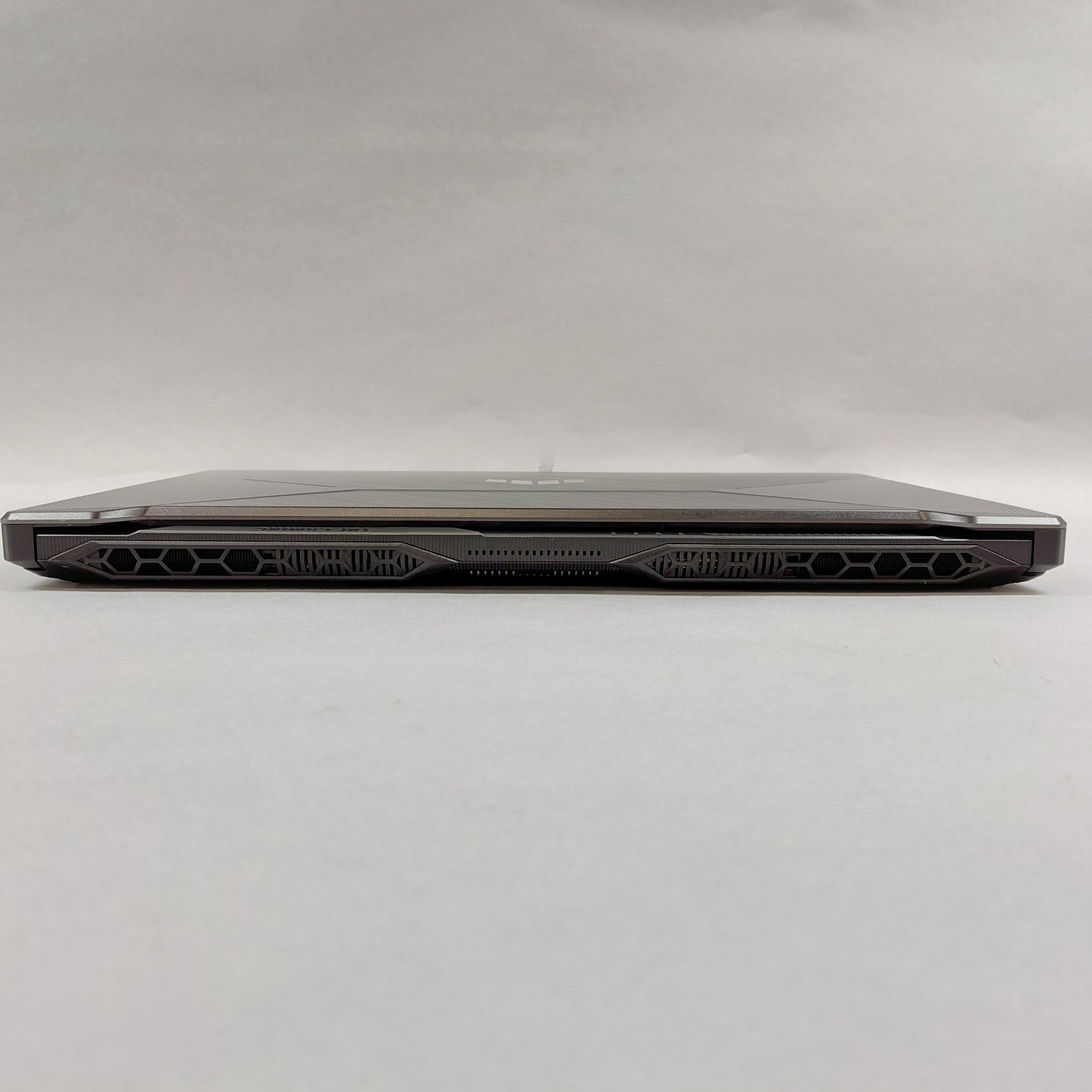 Asus TUF A17 G834 17.3" ryzen 5 7535HS 3.3GHz 8GB RAM 512GB SSD GeForce RTX 2050