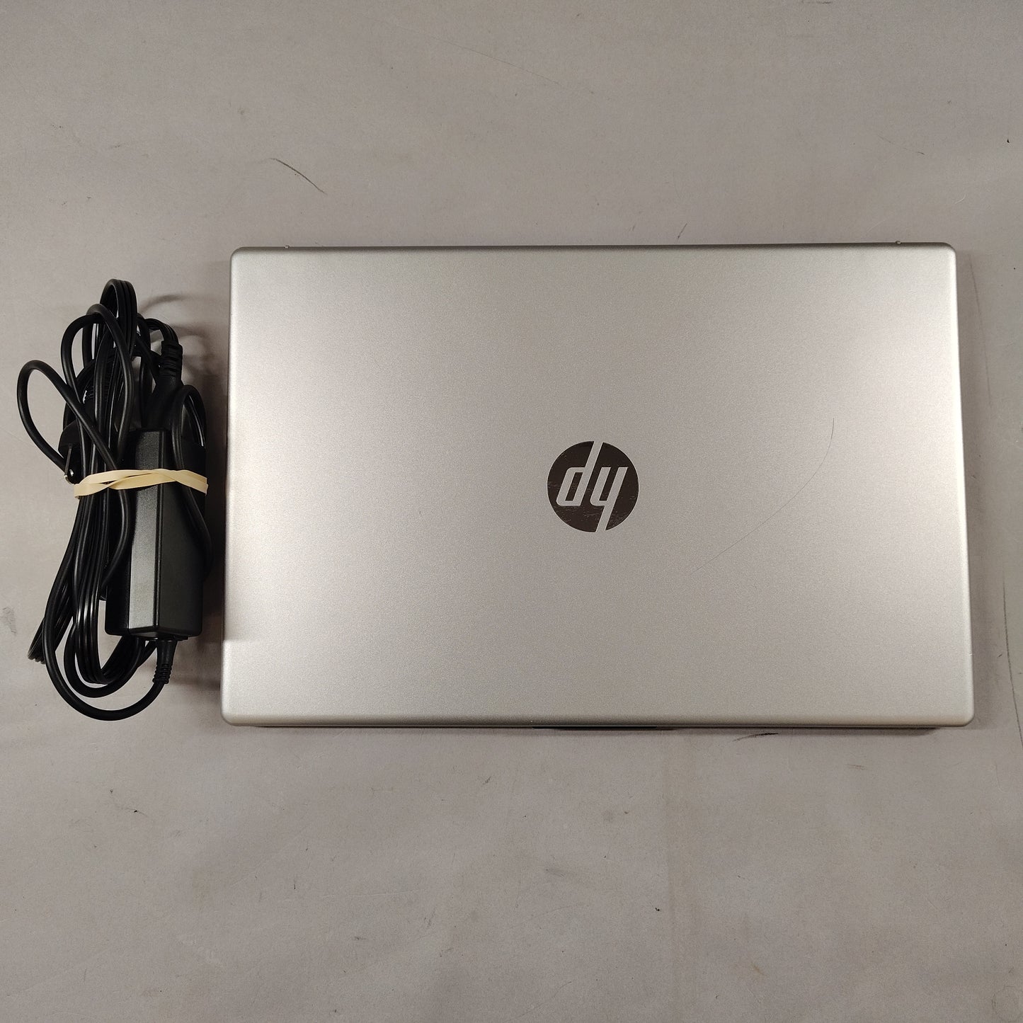 HP Ryzen 5 7520u 2.8GHz 16GB RAM 238GB SSD Radeon Graphics
