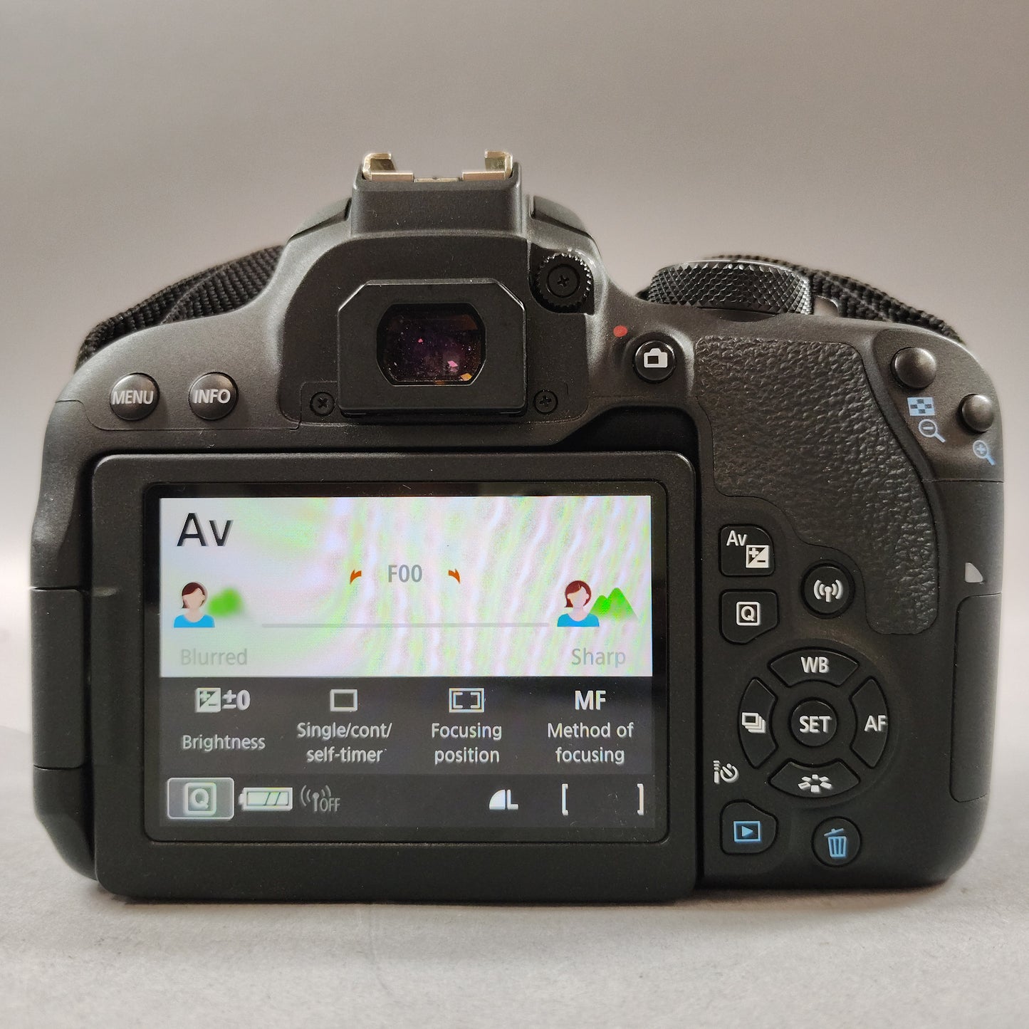Canon EOS 800D 20.1MP Digital SLR DSLR Camera