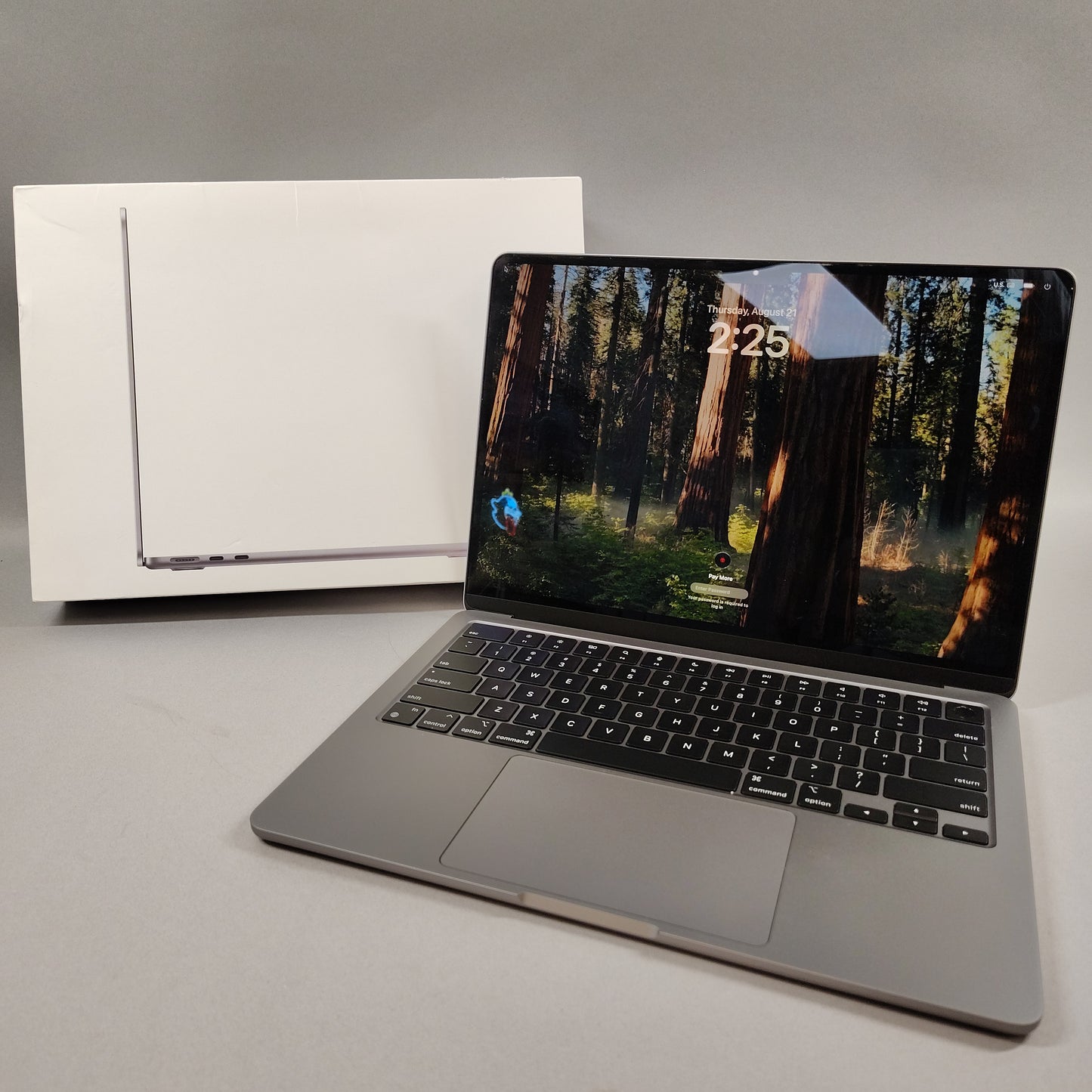 2022 Apple MacBook Air 13.6" M2 8C GPU 3.5GHz 8GB RAM 250GB SSD A2681