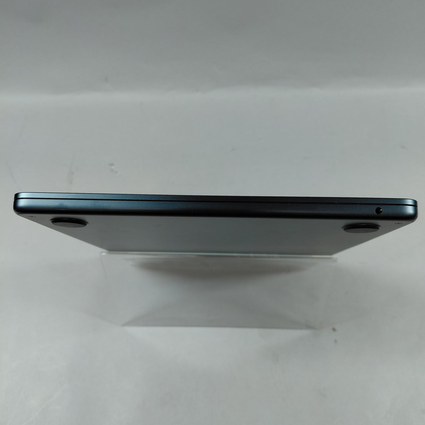 2022 Apple MacBook Air 13.6" M2 8C GPU 3.5GHz 16GB RAM 250GB SSD A2681