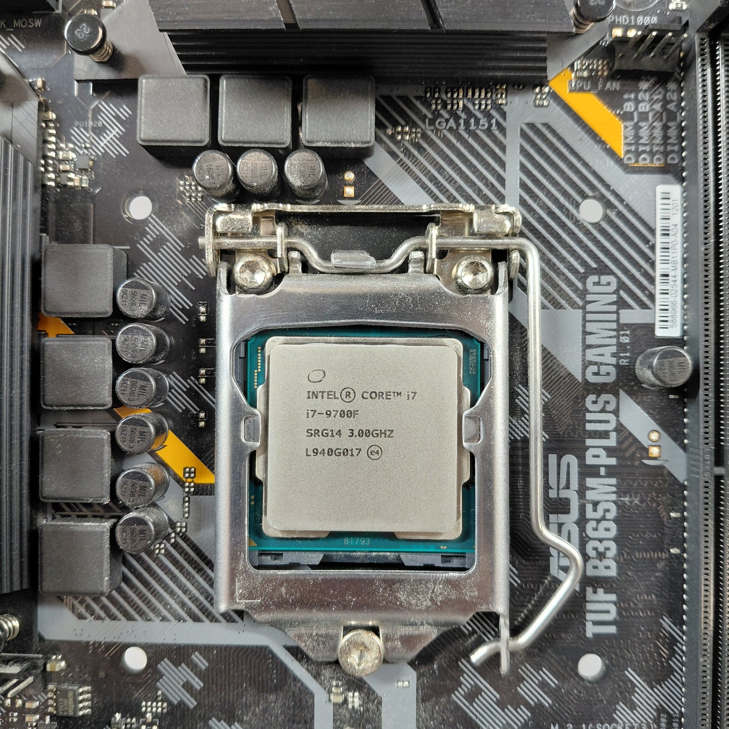 Asus TUF B365M-PLUS Gaming H4 mATX W/Intel Core i7-9700F & MSI AX200 Wi-Fi6 PCIe
