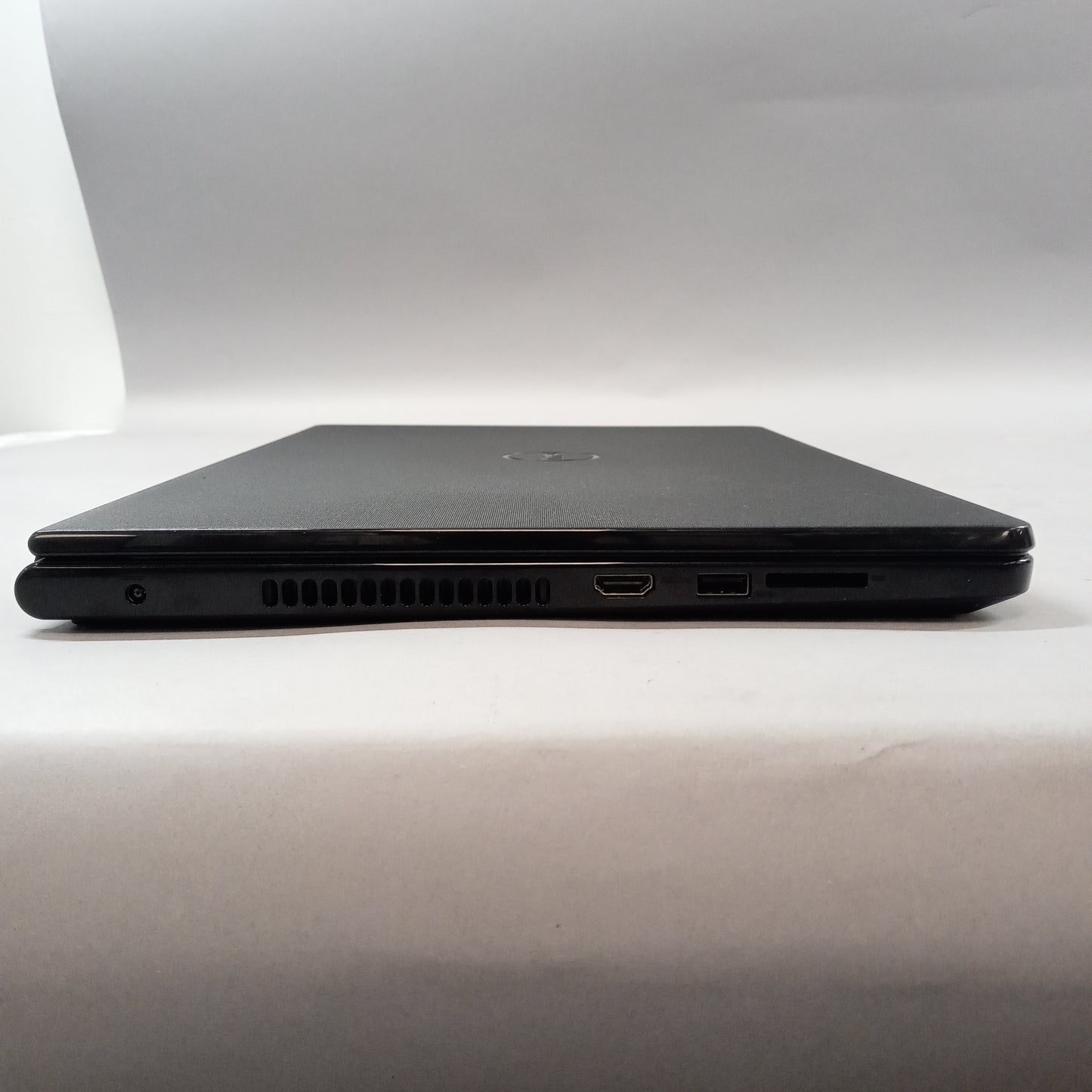 Dell Inspiron 15-5552 15.6" pentium n3700 1.8GHz 4GB RAM 500GB SSD
