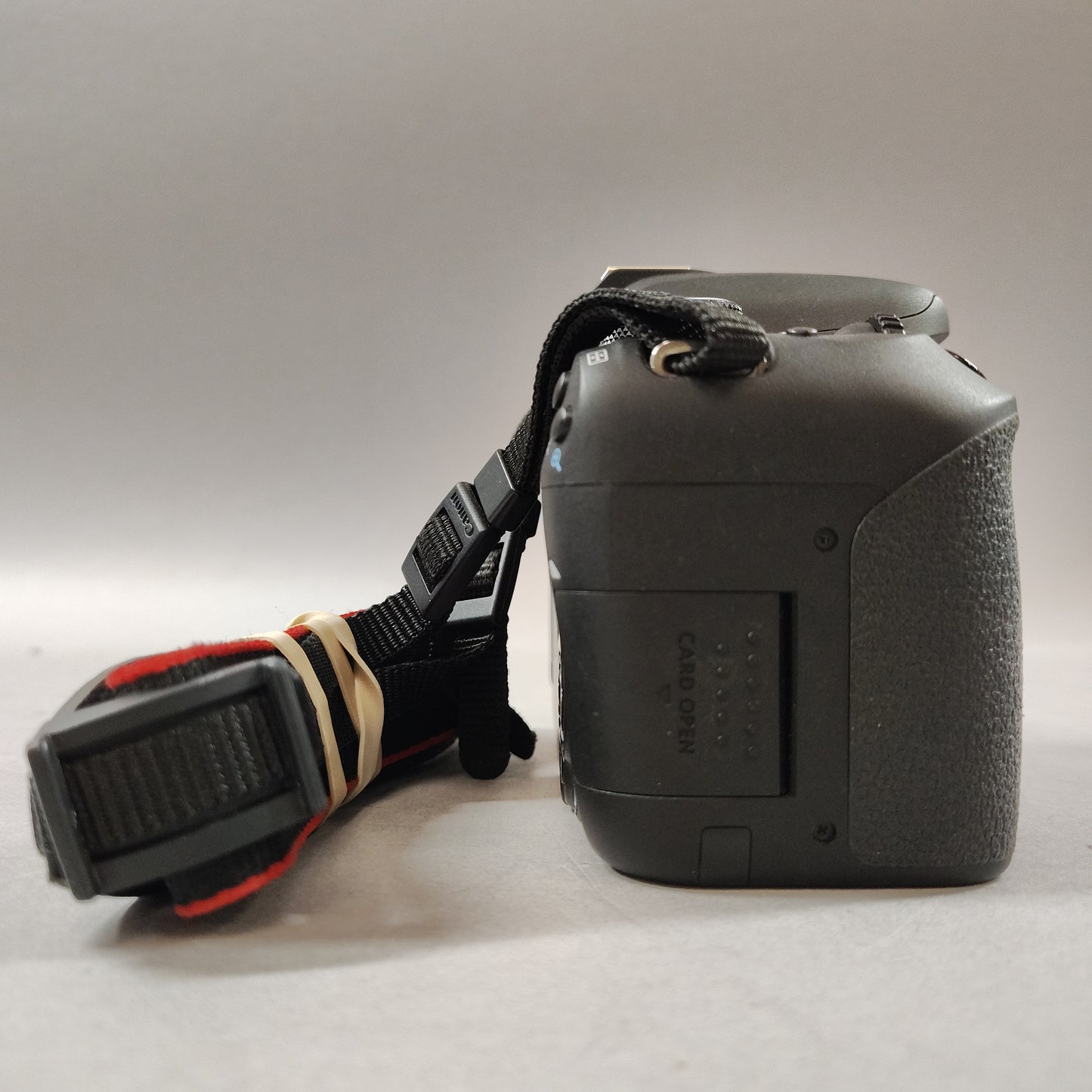 Canon EOS 800D 20.1MP Digital SLR DSLR Camera
