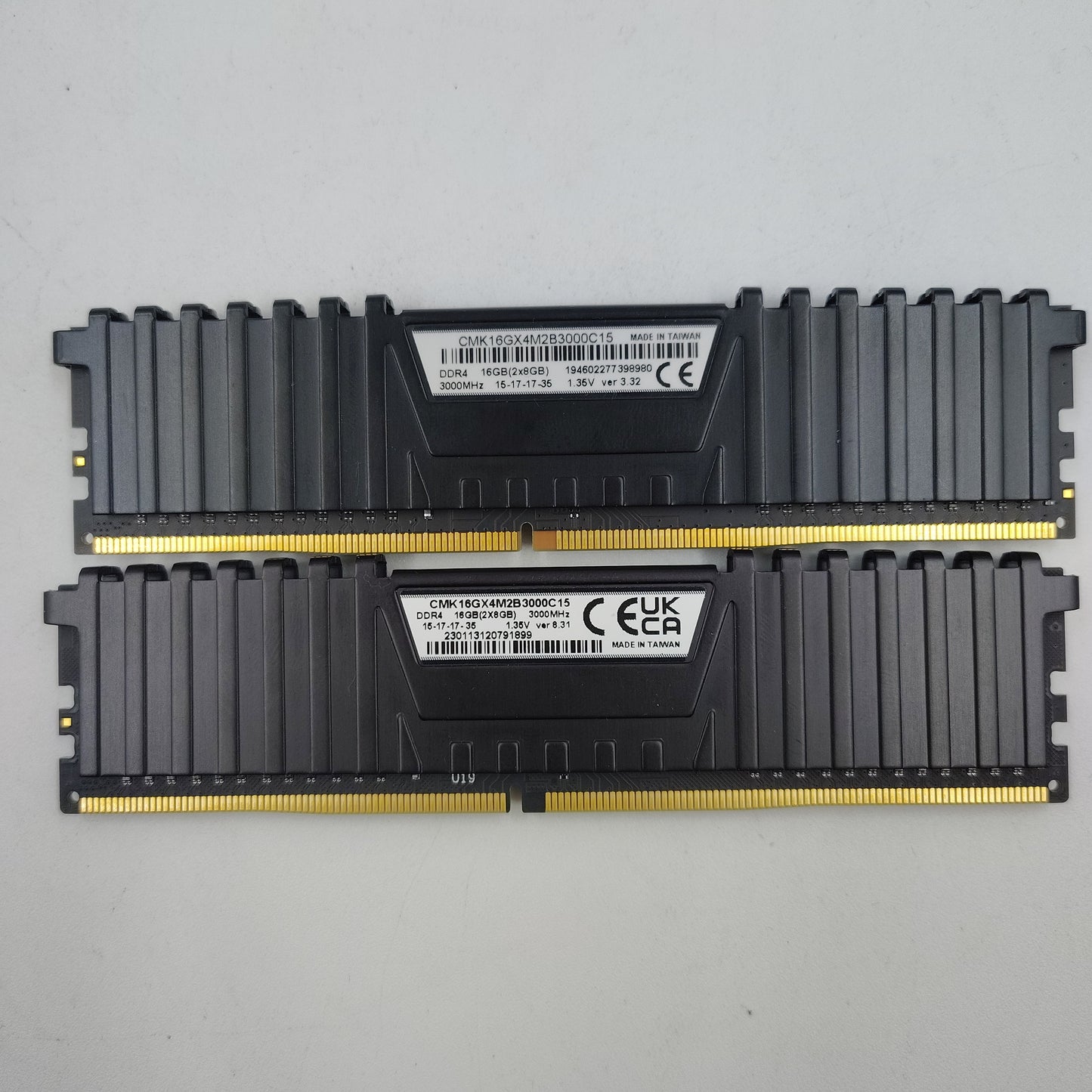 Corsair Vengeance LPX 16GB (2x8GB) RAM DDR4 3000MHz CMK16GX4M2B3000C15