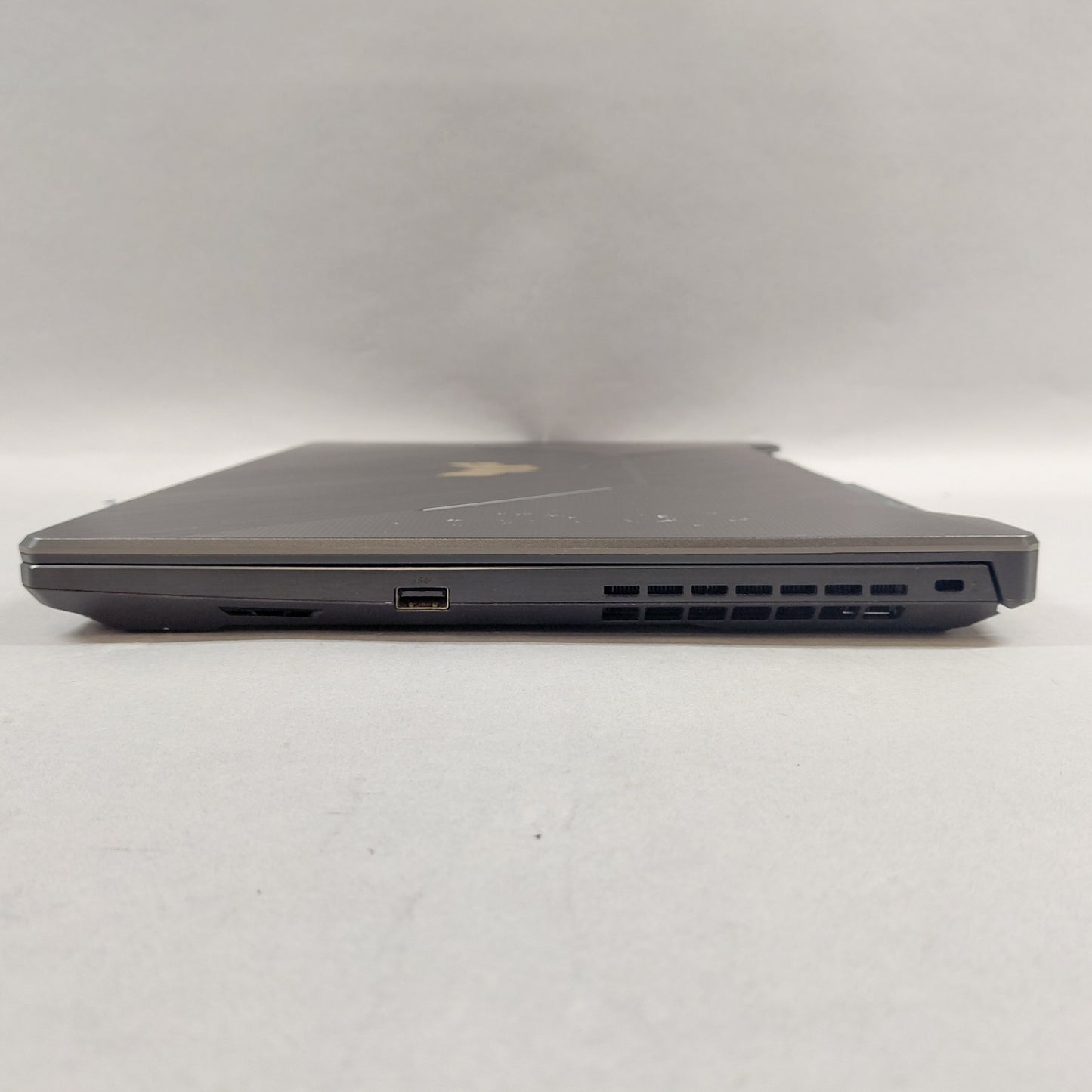 Asus TUF A15 16" Ryzen 5 5600H 3.3GHz 16GB RAM 500GB SSD GeForce RTX 3050 Ti