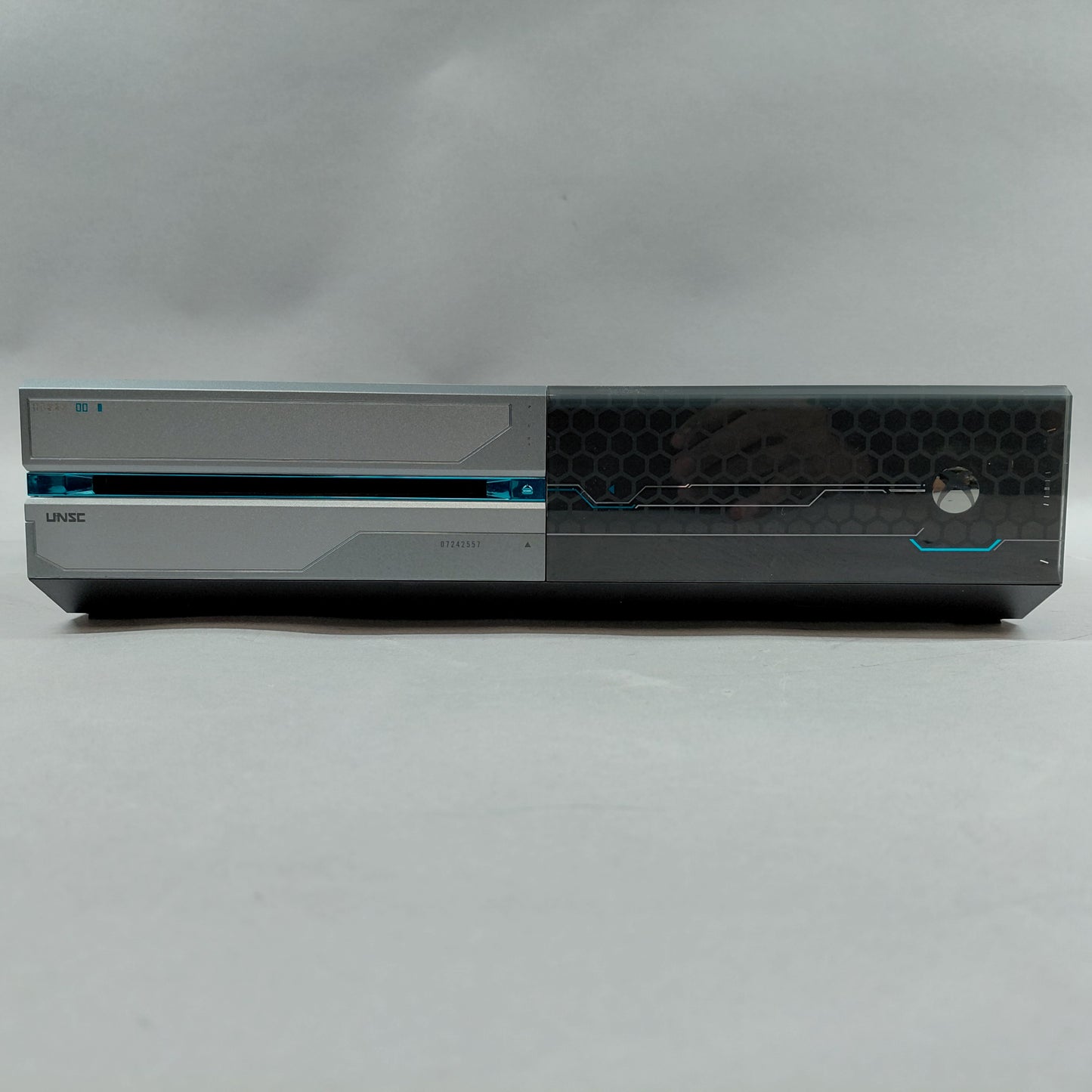Microsoft Xbox One 1TB Halo 5: Guardians Special Edition