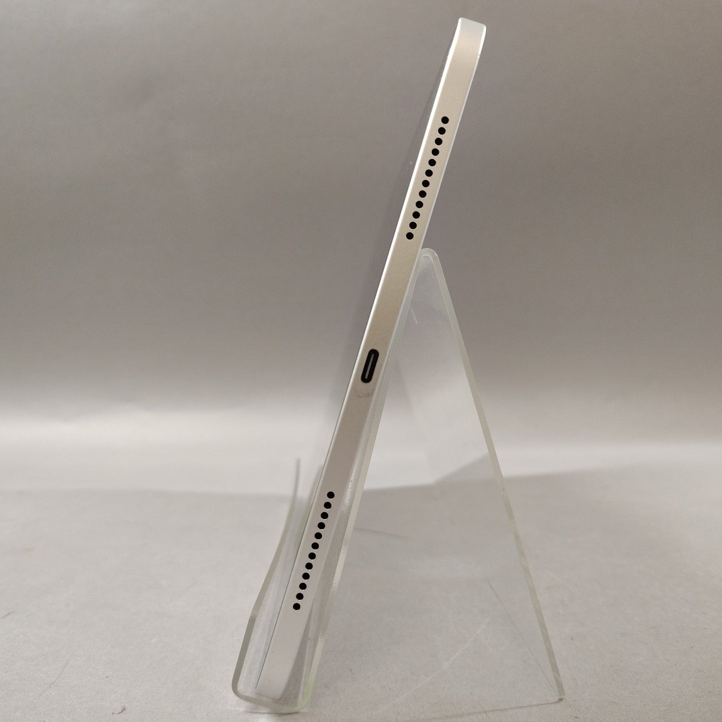 WiFi Only Apple iPad 10th Gen 64GB 18.6 SILVER MPQ03LL/A
