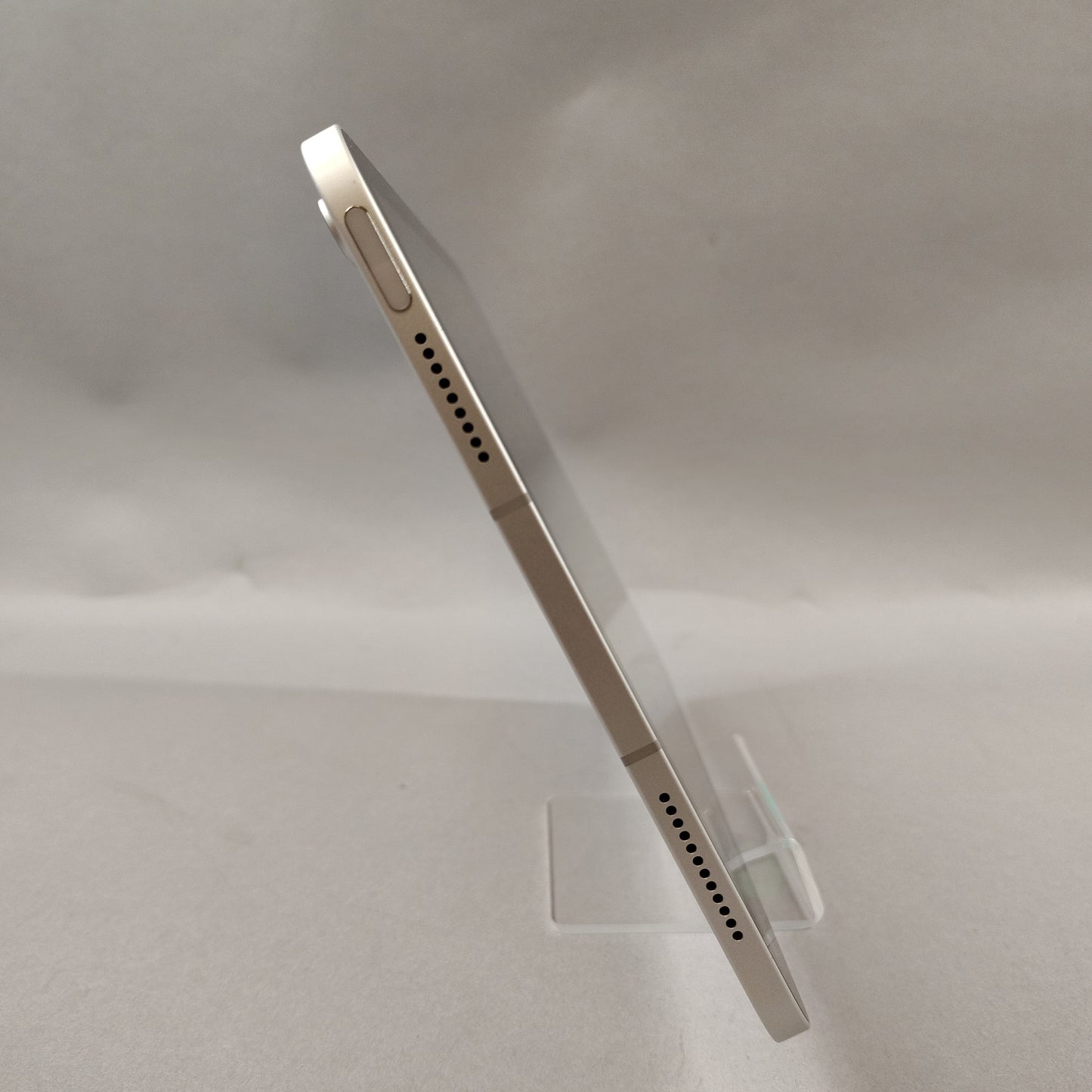 Unlocked Apple iPad 10th Gen 64GB Silver MQ6J3LL/A