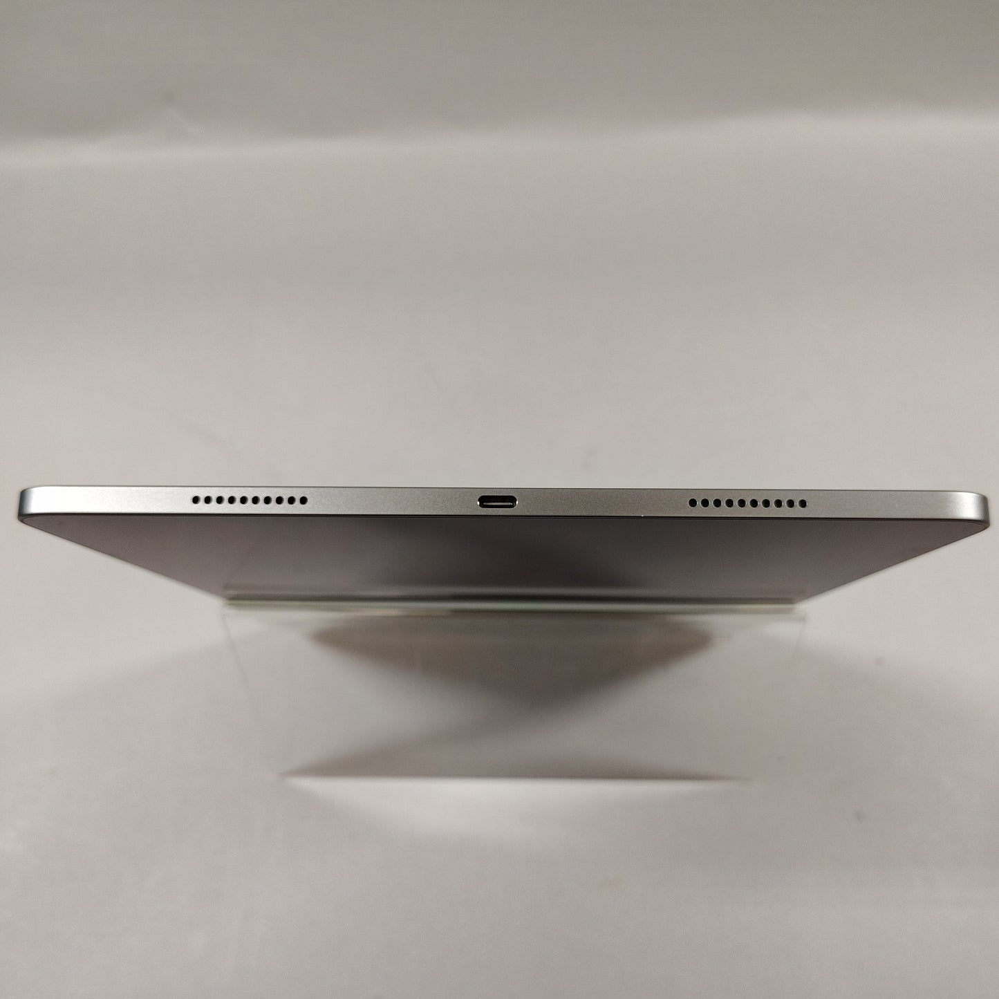 WiFi Only Apple iPad Pro 12.9" 6th Gen 256GB SPACE GRAY MNXR3LL/A