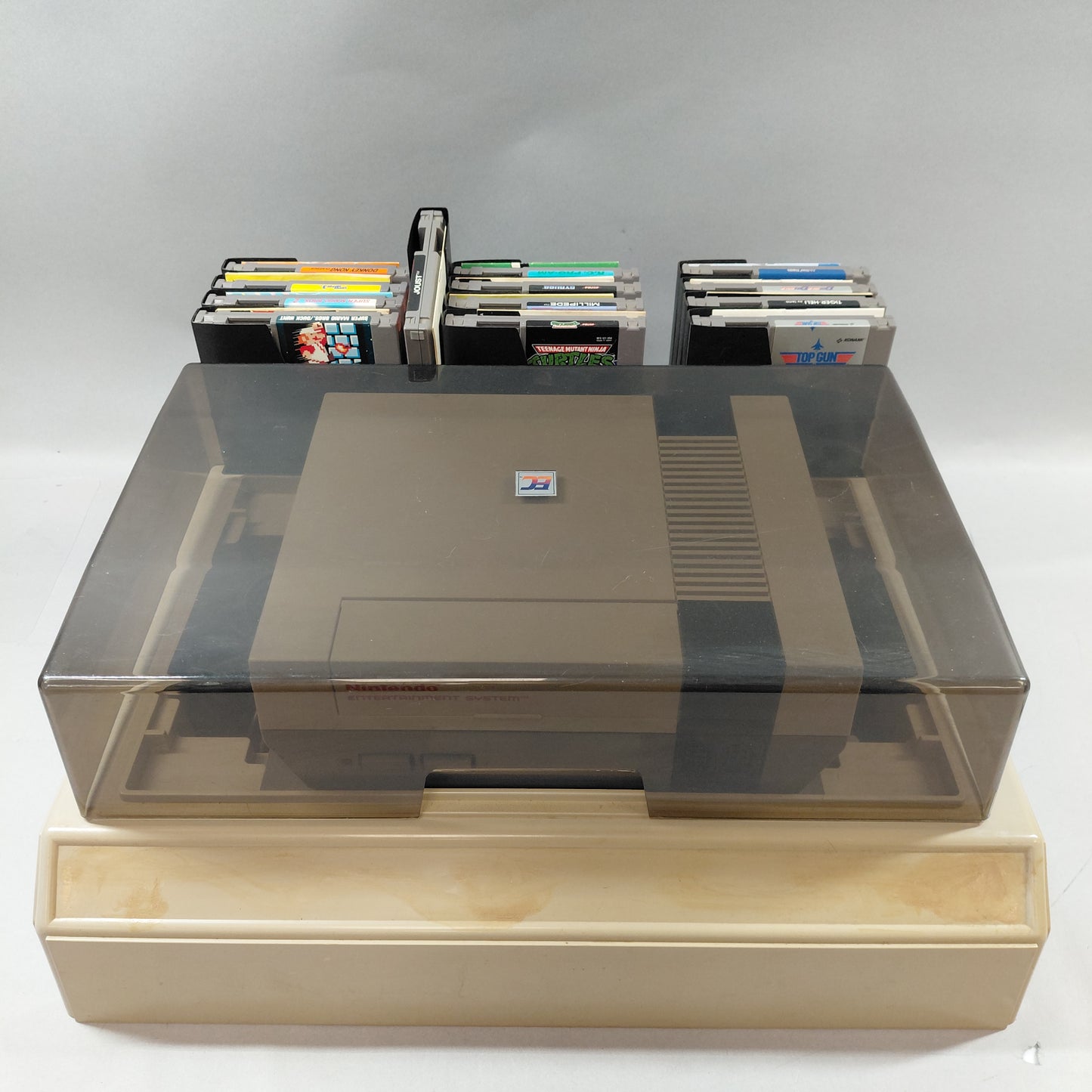 Nintendo Entertainment System NES NES-001 Gray W/13 Games