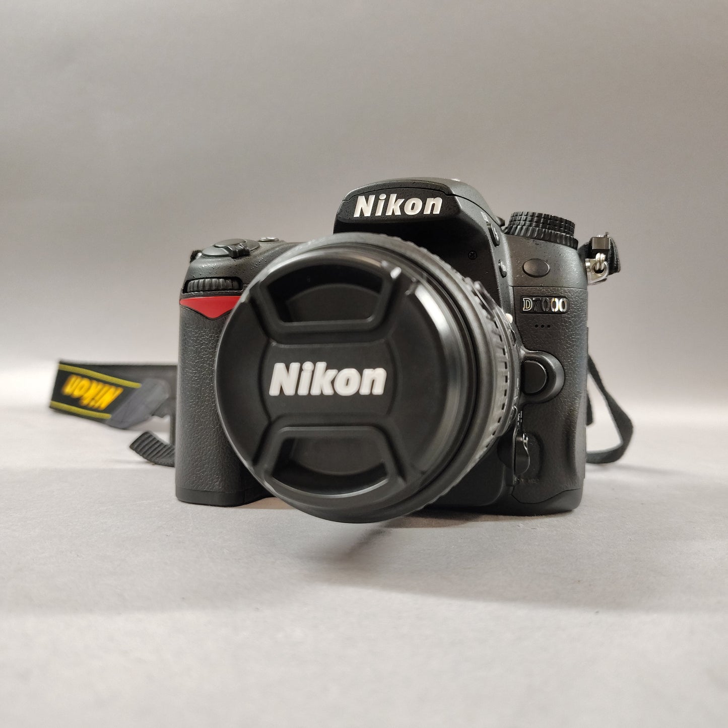 Nikon D7000 16.2MP Digital SLR DSLR Camera