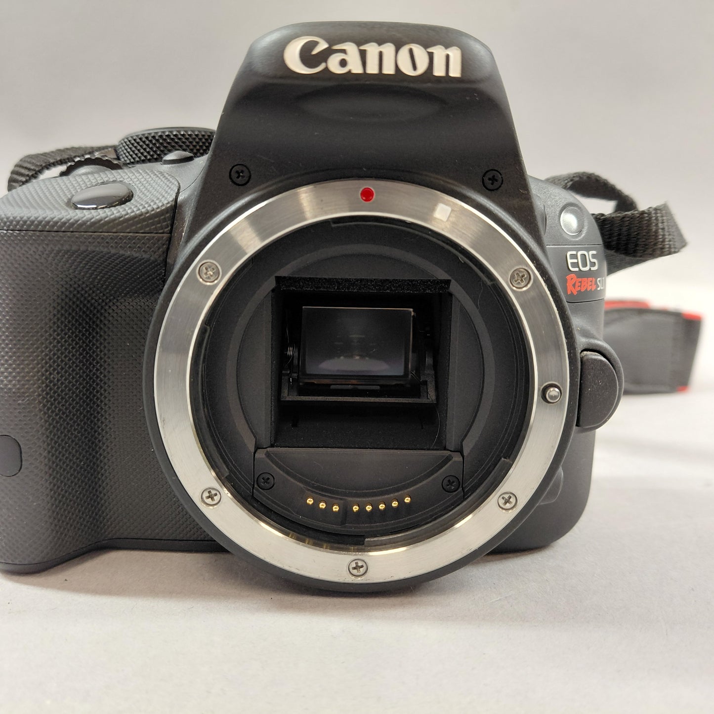 Canon EOS Rebel SL1 18.0MP Digital SLR DSLR Camera
