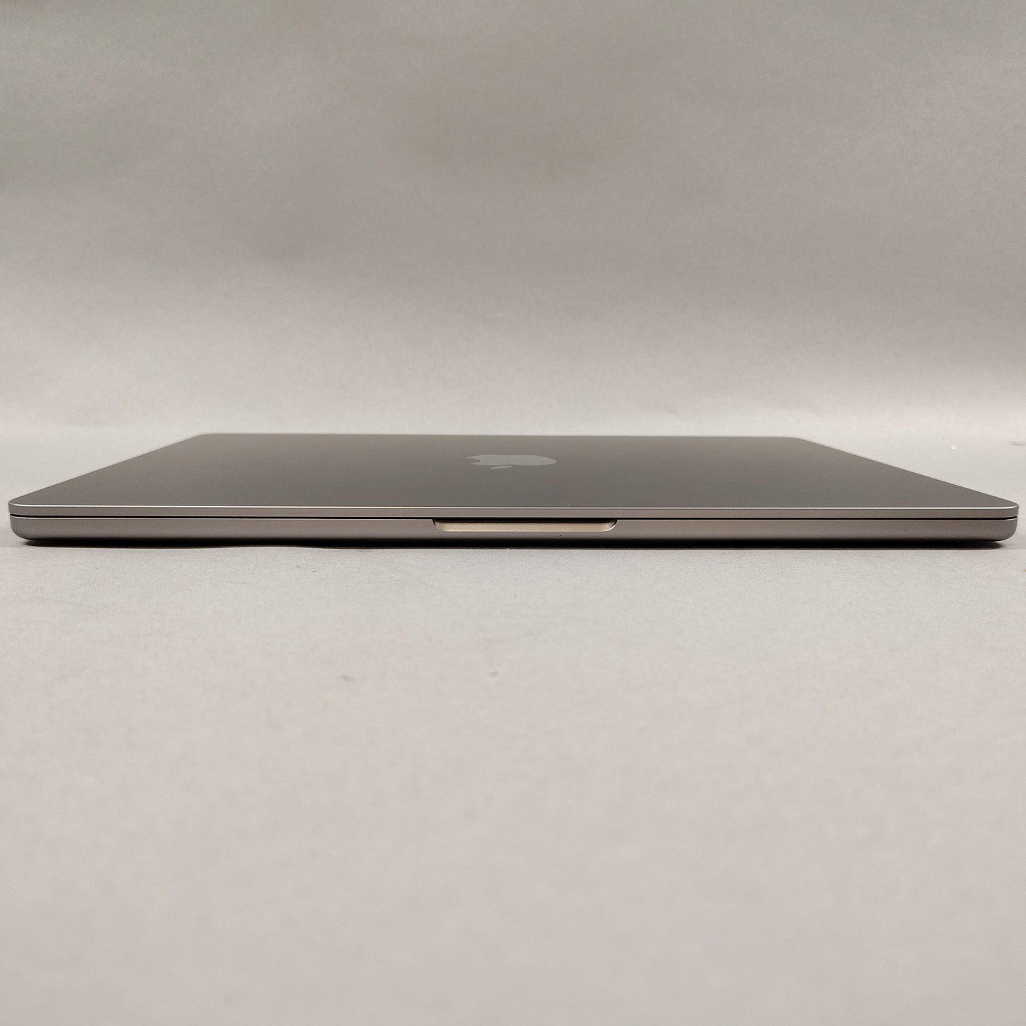 2022 Apple MacBook Air 13.6" M2 8C GPU 3.5GHz 8GB RAM 250GB SSD A2681