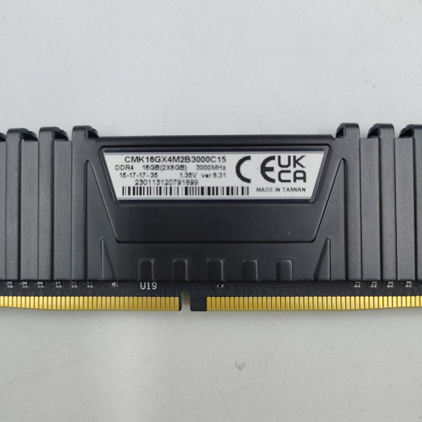 Corsair Vengeance LPX 16GB (2x8GB) RAM DDR4 3000MHz CMK16GX4M2B3000C15