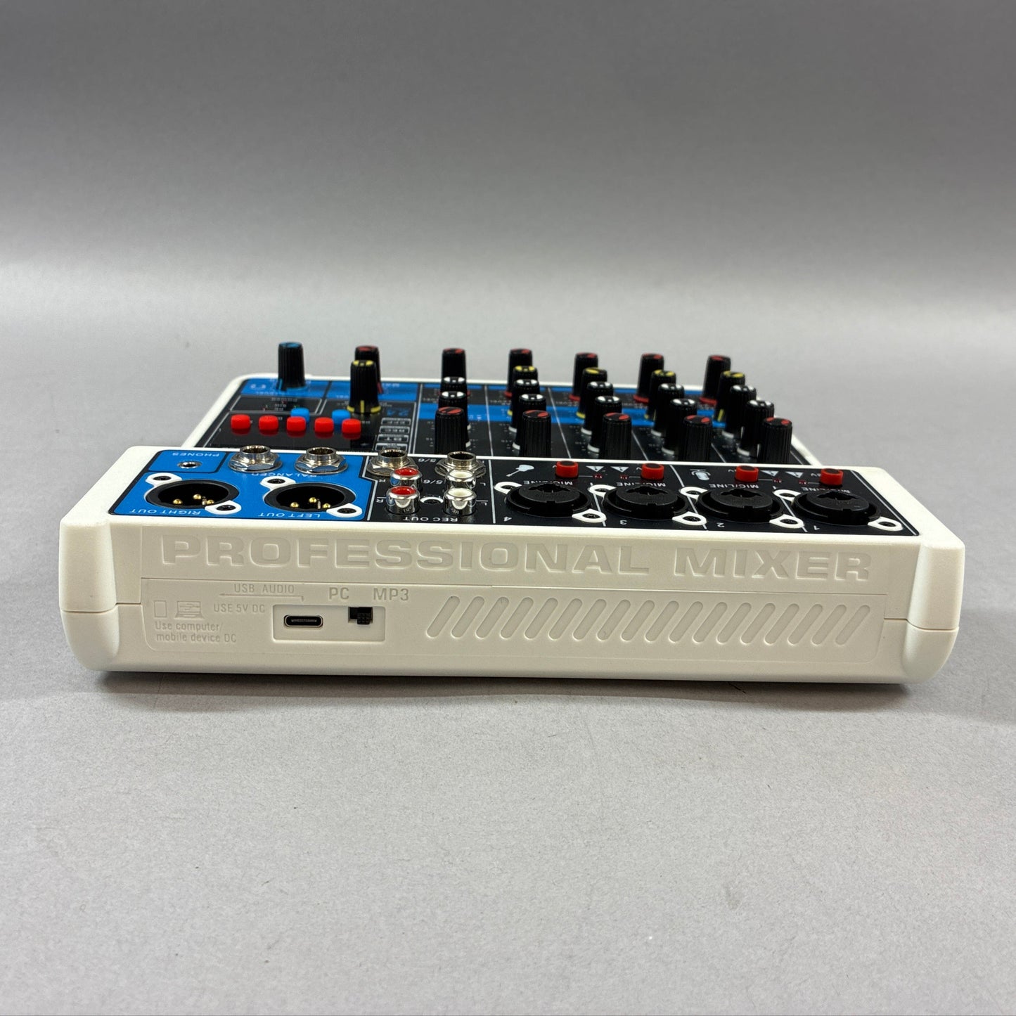 Akai MPC 1000 DJ Mixer