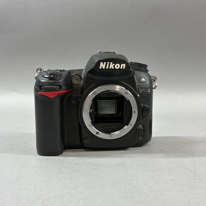Nikon D7000 W/50mm, 18-55mm, 28mm and Flash