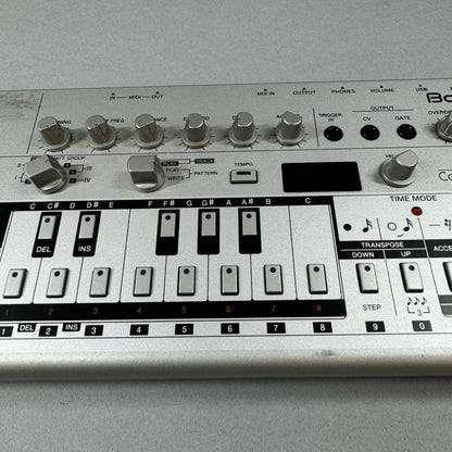 Roland Base Line Bass Line Synthesizer TB-03