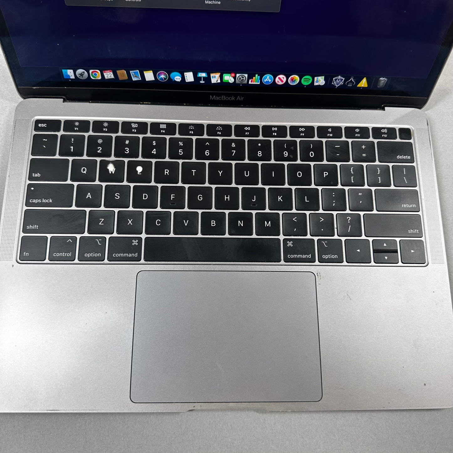 2019 Apple MacBook Air core i5 1.6GHz 16GB RAM 500GB SSD Silver A1932