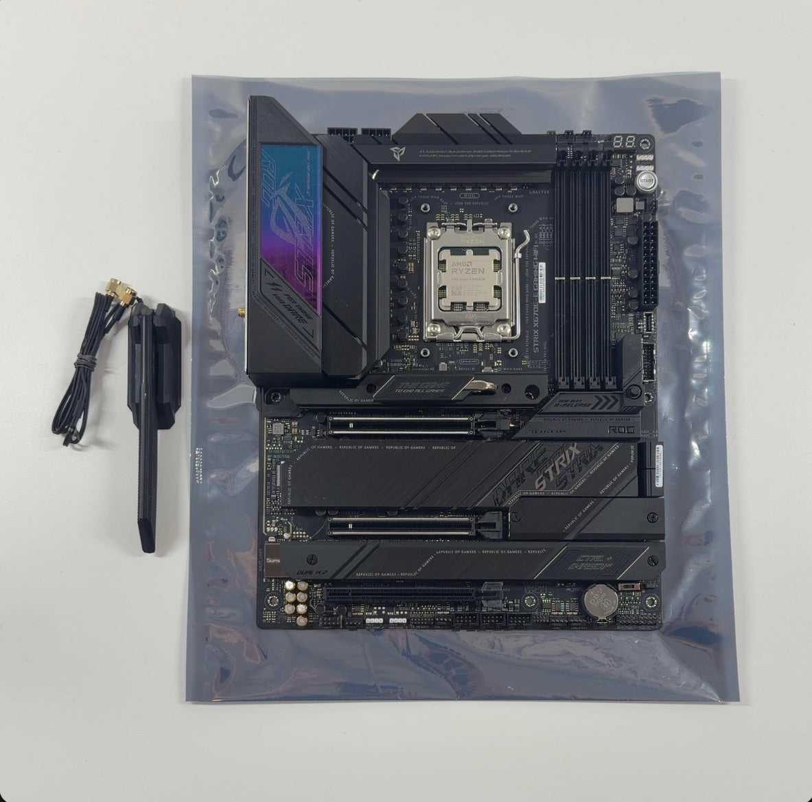 Asus Rog Strix x670e-e Gaming Wifi AM5 AMD Ryzen 7 7800X3D 8 Core 4.20GHz ATX