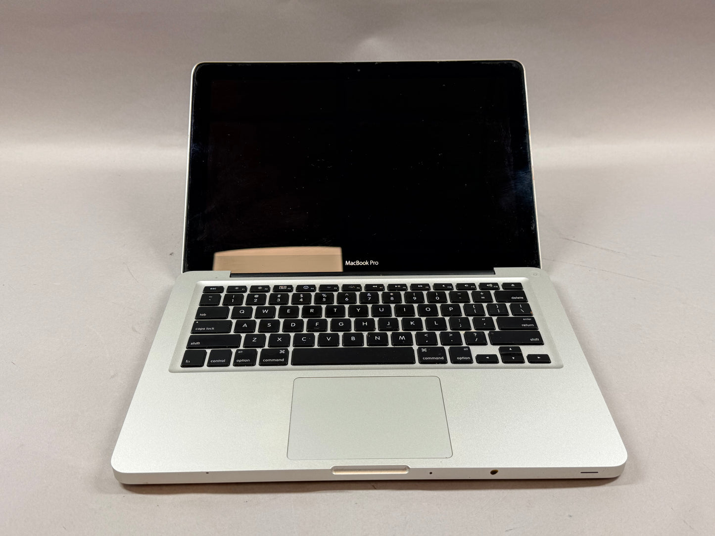 2010 MacBook Pro 13.3" Intel Core 2 Duo 2.2GHz 4GB RAM 500GB HDD Silver A1278