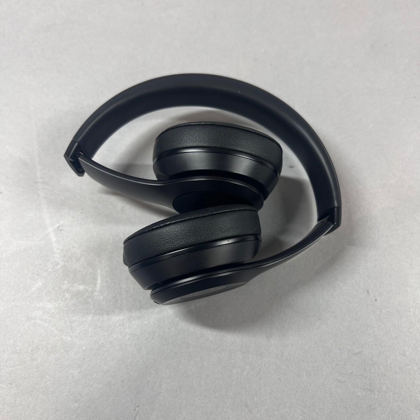 Beats Solo3 Wireless On-Ear Bluetooth Headphones Black A1796