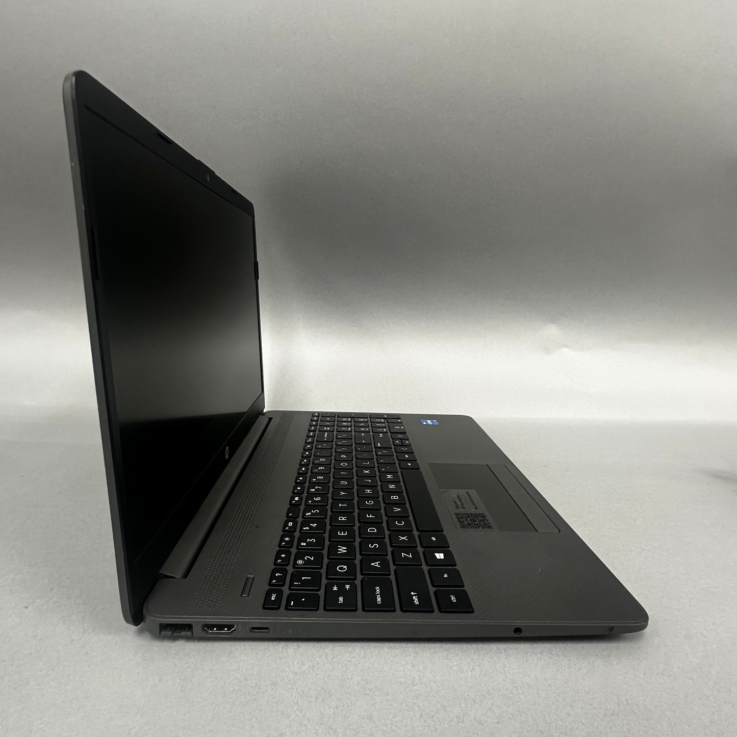 HP G8 Notebook hp 250gb 14" i5-1135G7