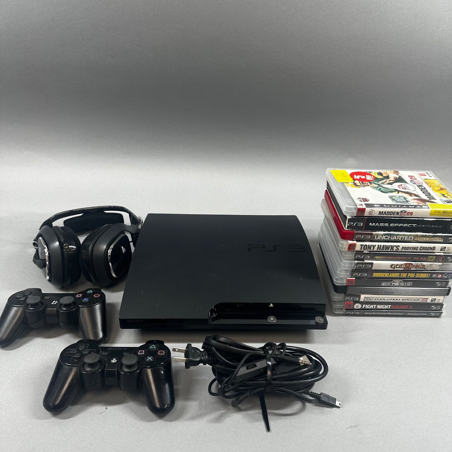 Sony PlayStation 3 Slim PS3 120GB BUNDLE CECH-2001B