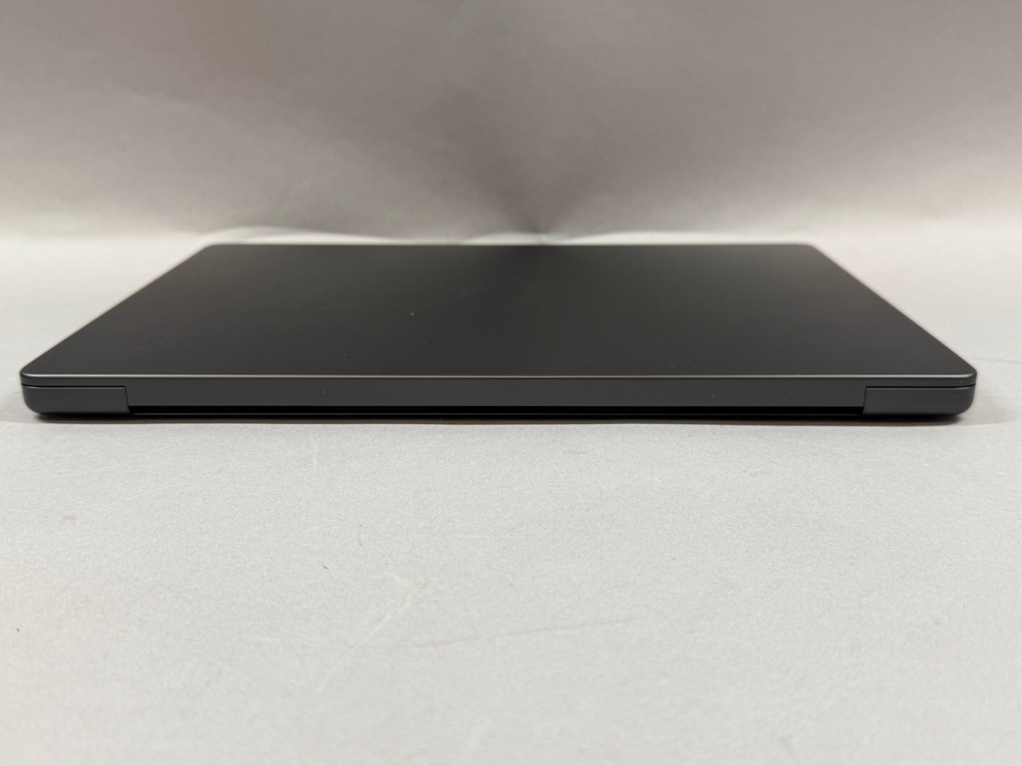 2025 Apple MacBook Pro 14" M5 1.5GHz 16GB RAM 128GB SSD Silver A3434