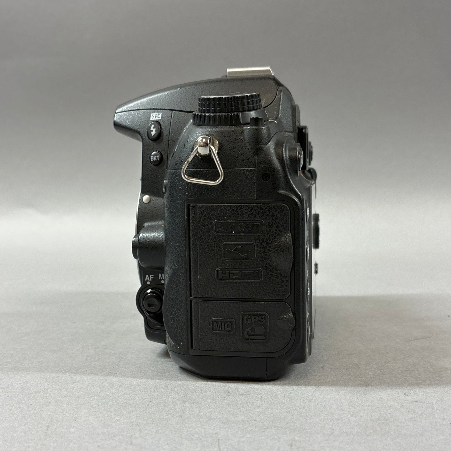 Nikon D7000 W/50mm, 18-55mm, 28mm and Flash