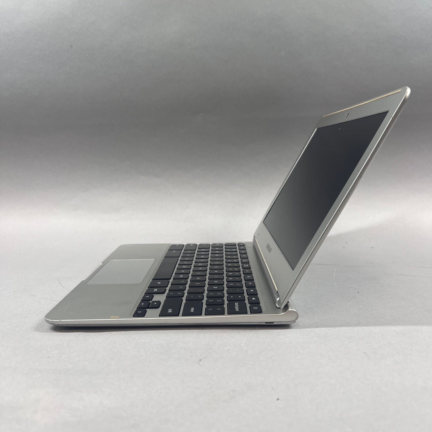 UNTESTED Samsung Chromebook Laptop (No Charger) XE303C12