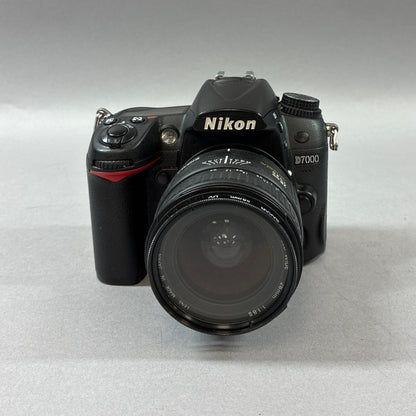 Nikon D7000 W/50mm, 18-55mm, 28mm and Flash