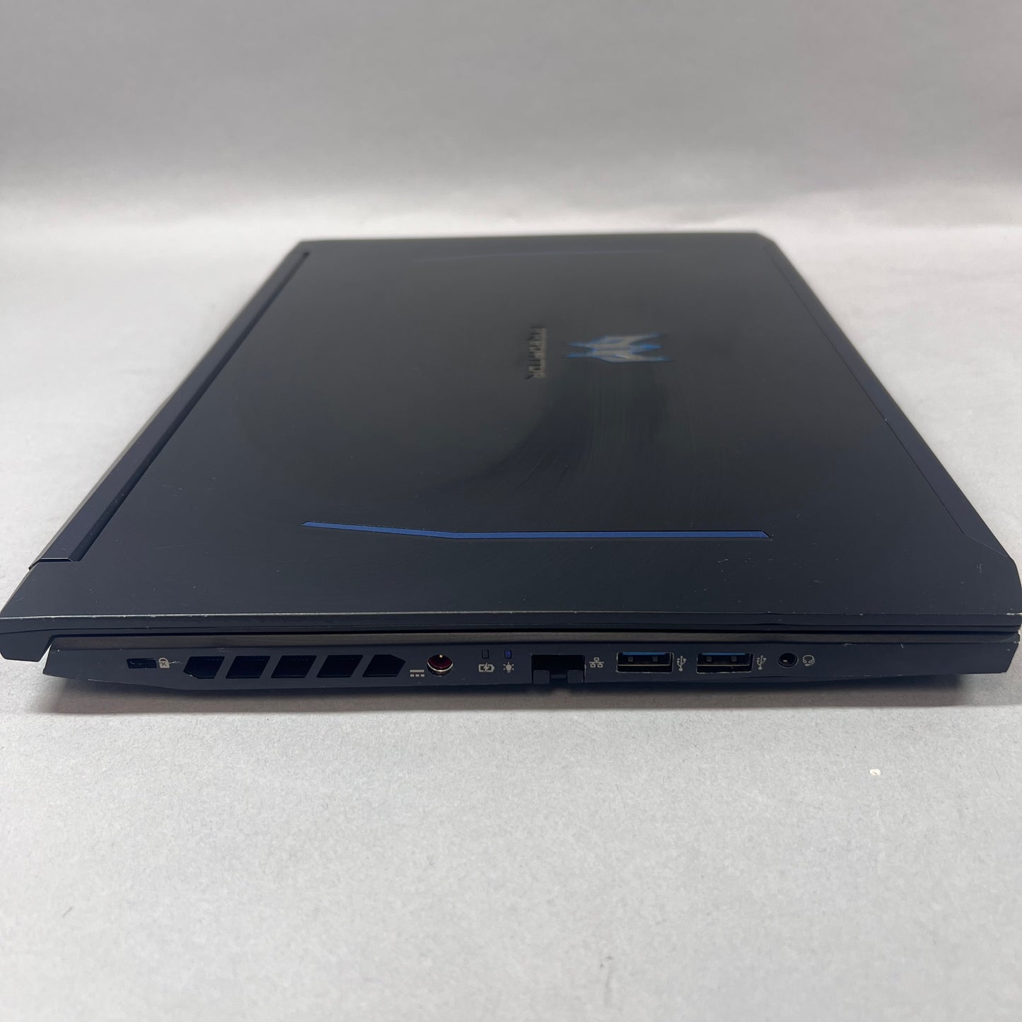 Acer Predator Helios 300 N18L2 i7-9750H 16GB RAM 512GB SSD GeForce RTX 2060