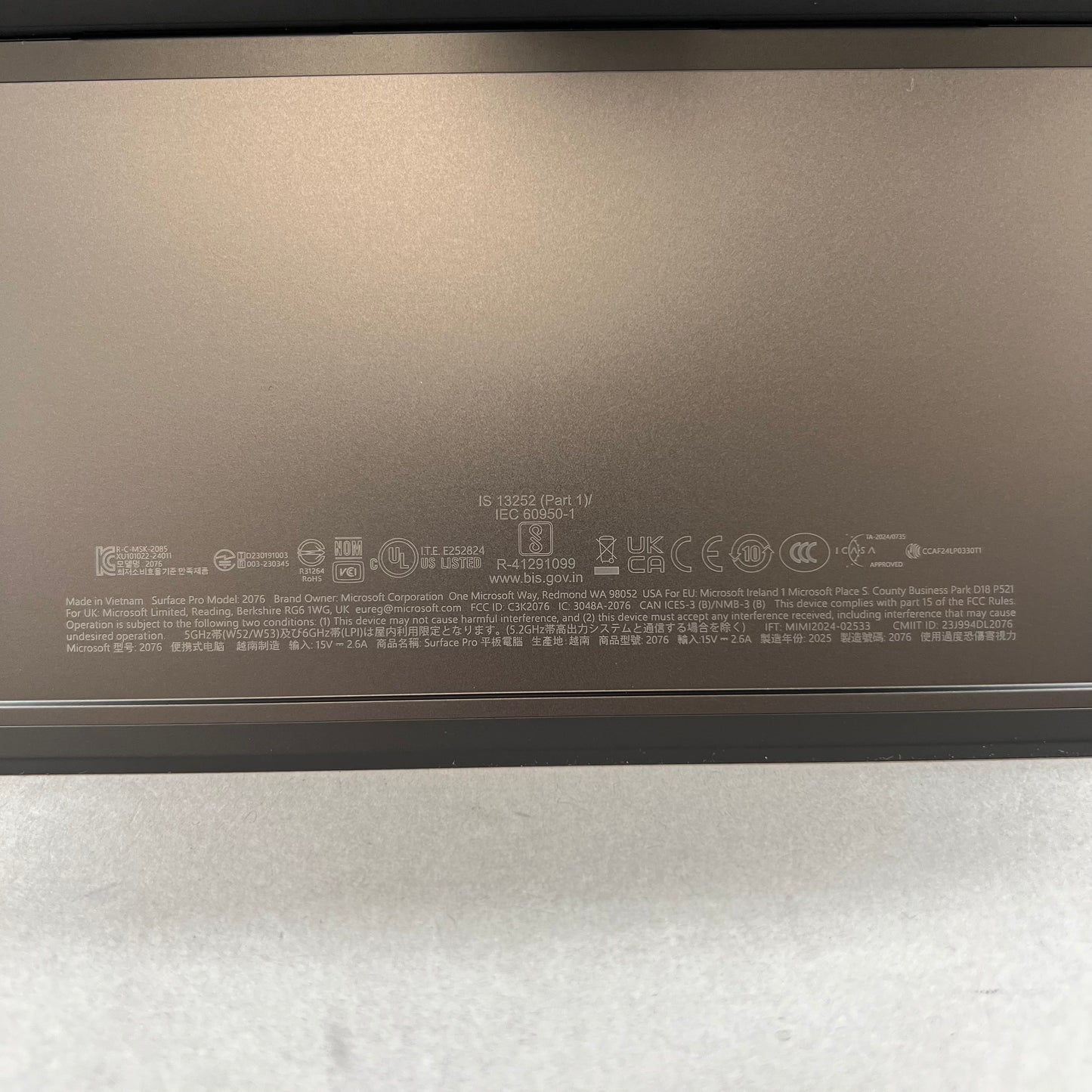 Microsoft Surface Pro 12" 2076 12" Snapdragon X Plus 3.4GHz 16GB RAM 512GB SSD